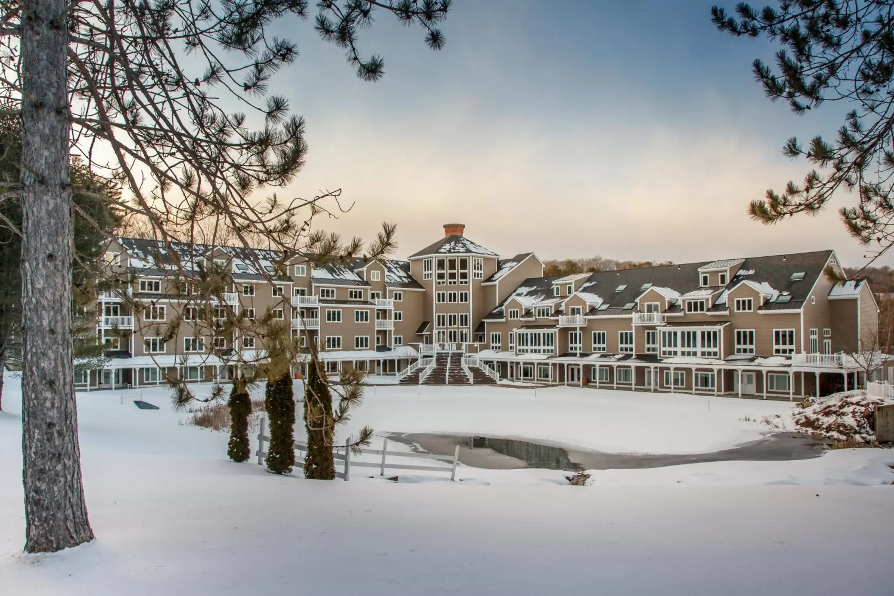 Property building, Winter in Holiday Inn Club Vacations Mount Ascutney Resort, an IHG Hotel