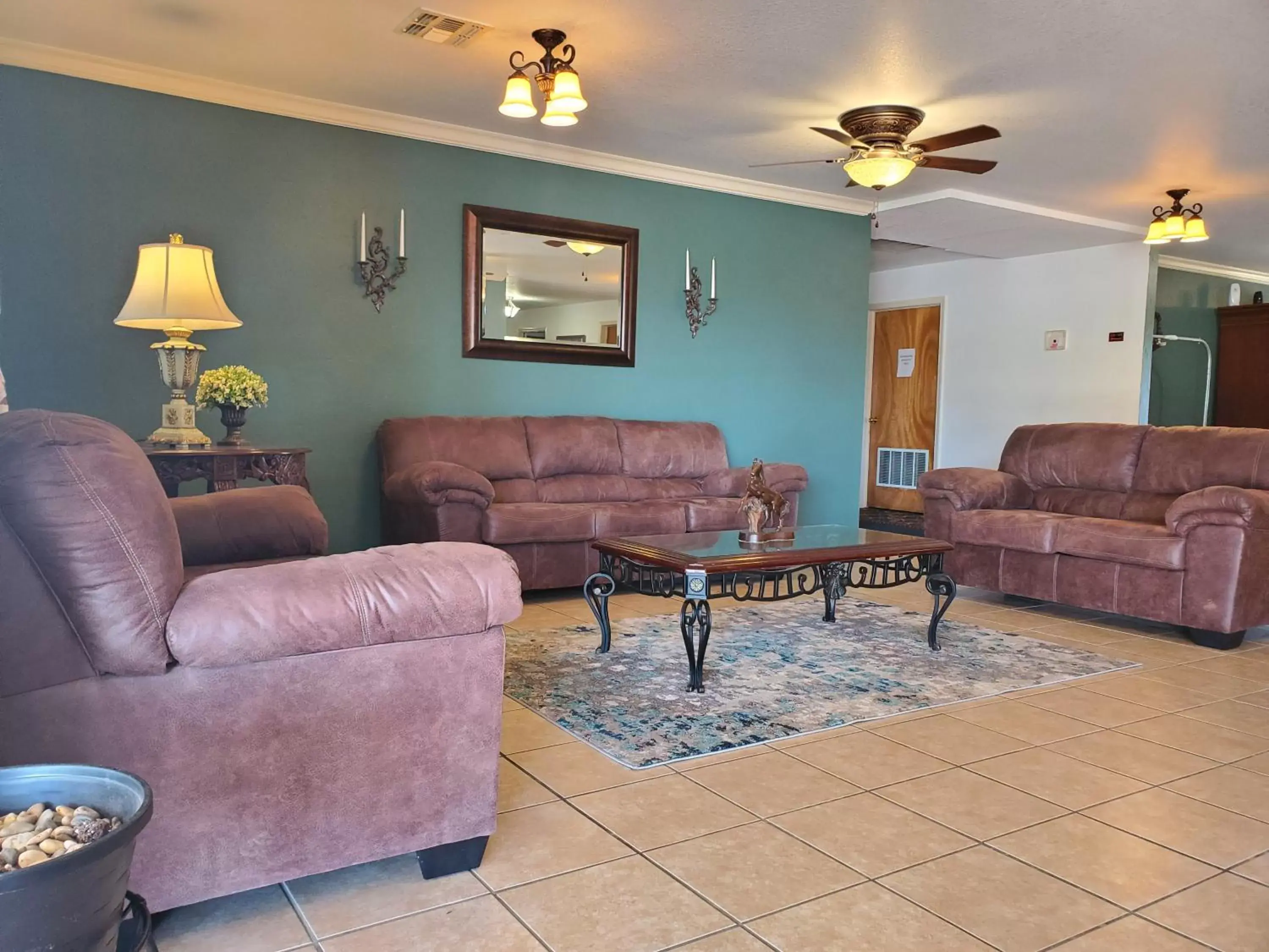 Lobby or reception in Candlelight Inn & Suites Hwy 69 near McAlester Lobby or reception in Candlelight Inn & Suites Hwy 69 near McAlester
