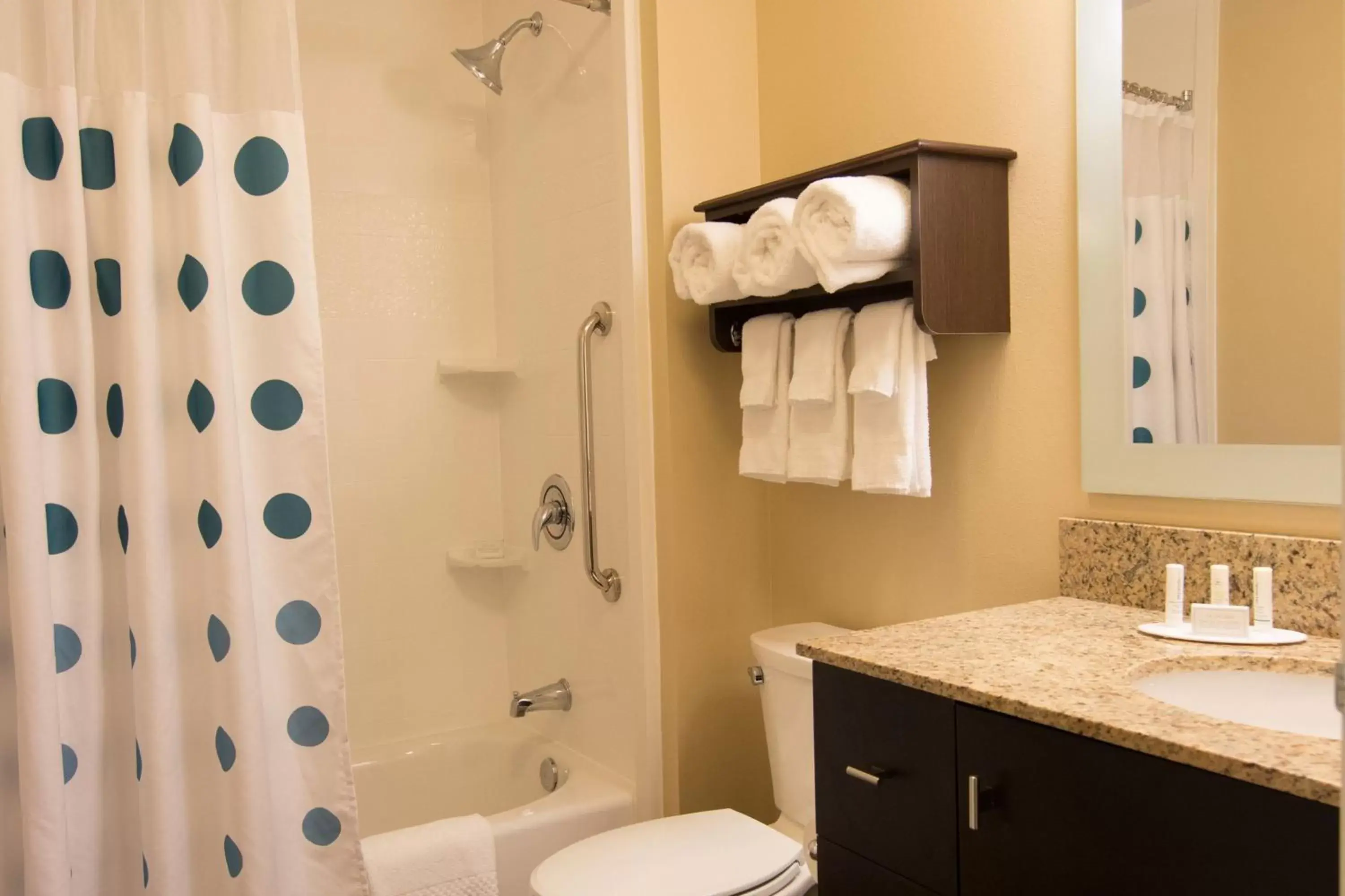 Bedroom, Bathroom in TownePlace Suites by Marriott Lincoln North