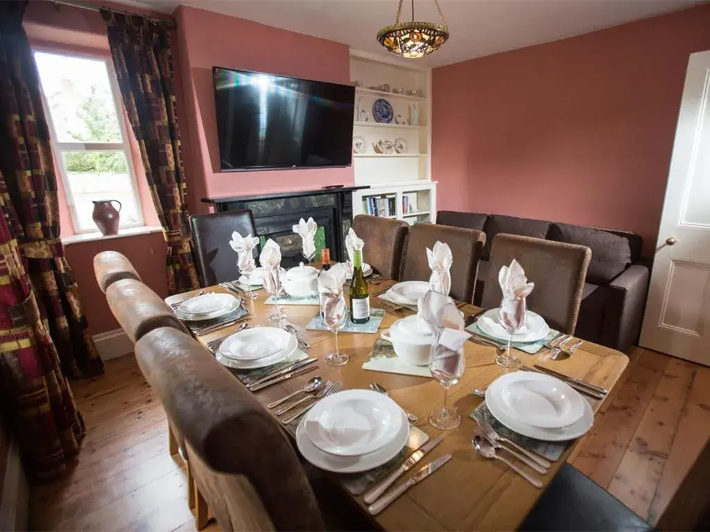 Dining area, Restaurant/Places to Eat in Withy Cottages