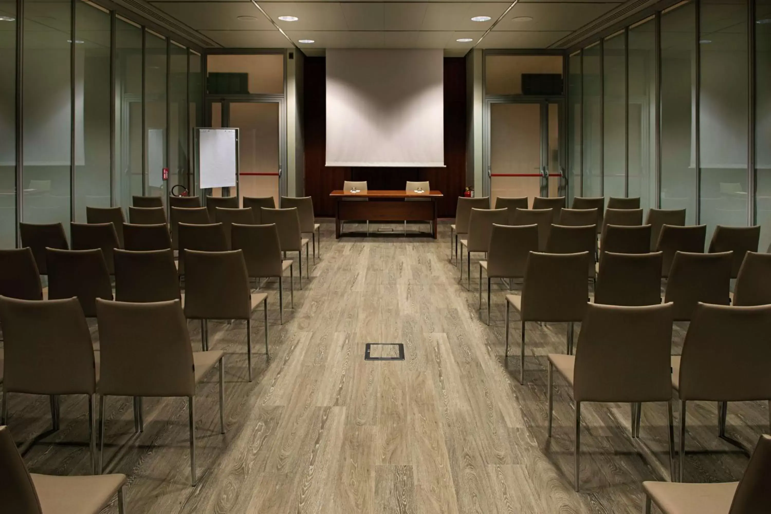 Meeting/conference room in DoubleTree by Hilton Turin Lingotto