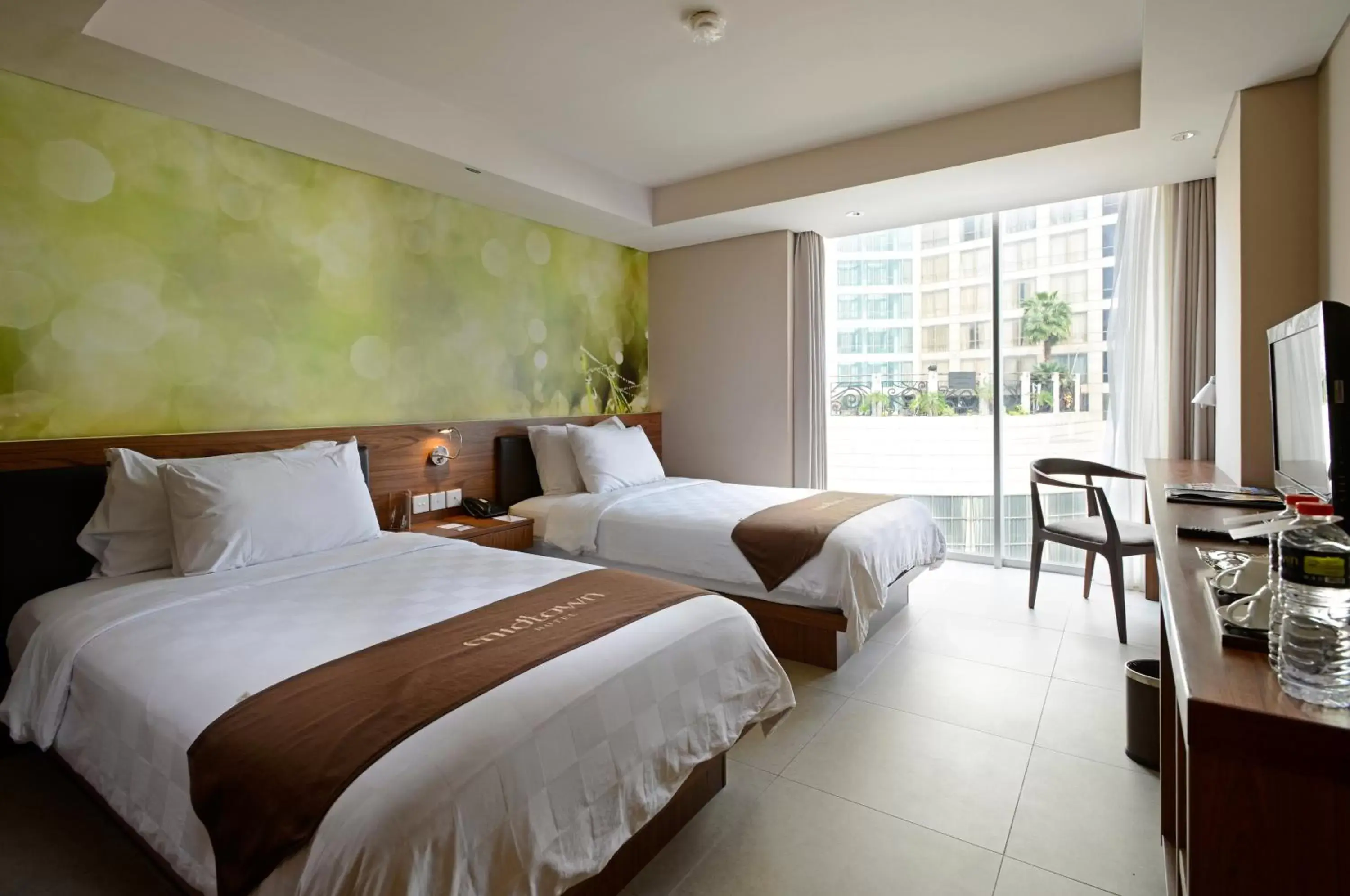 City view, Bed in Midtown Hotel Surabaya