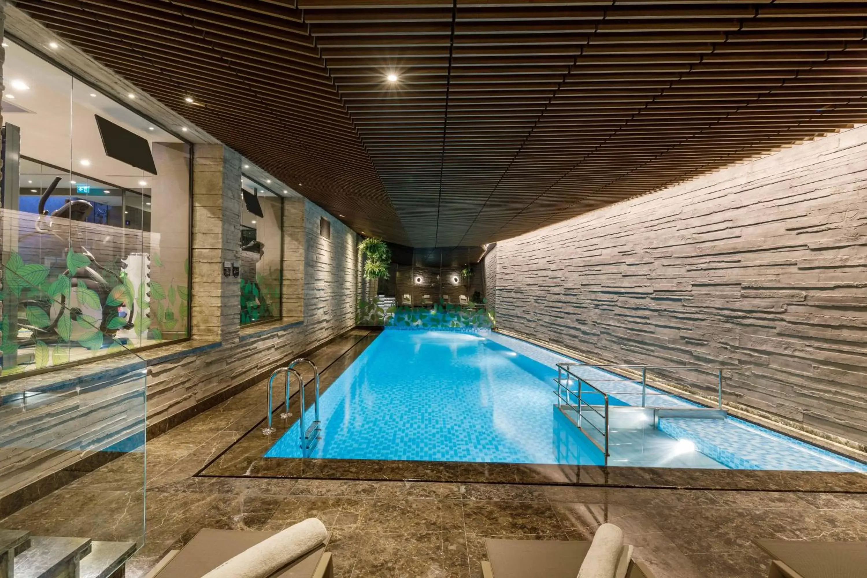 Spa and wellness centre/facilities, Swimming Pool in Amiral Palace Hotel Boutique Class