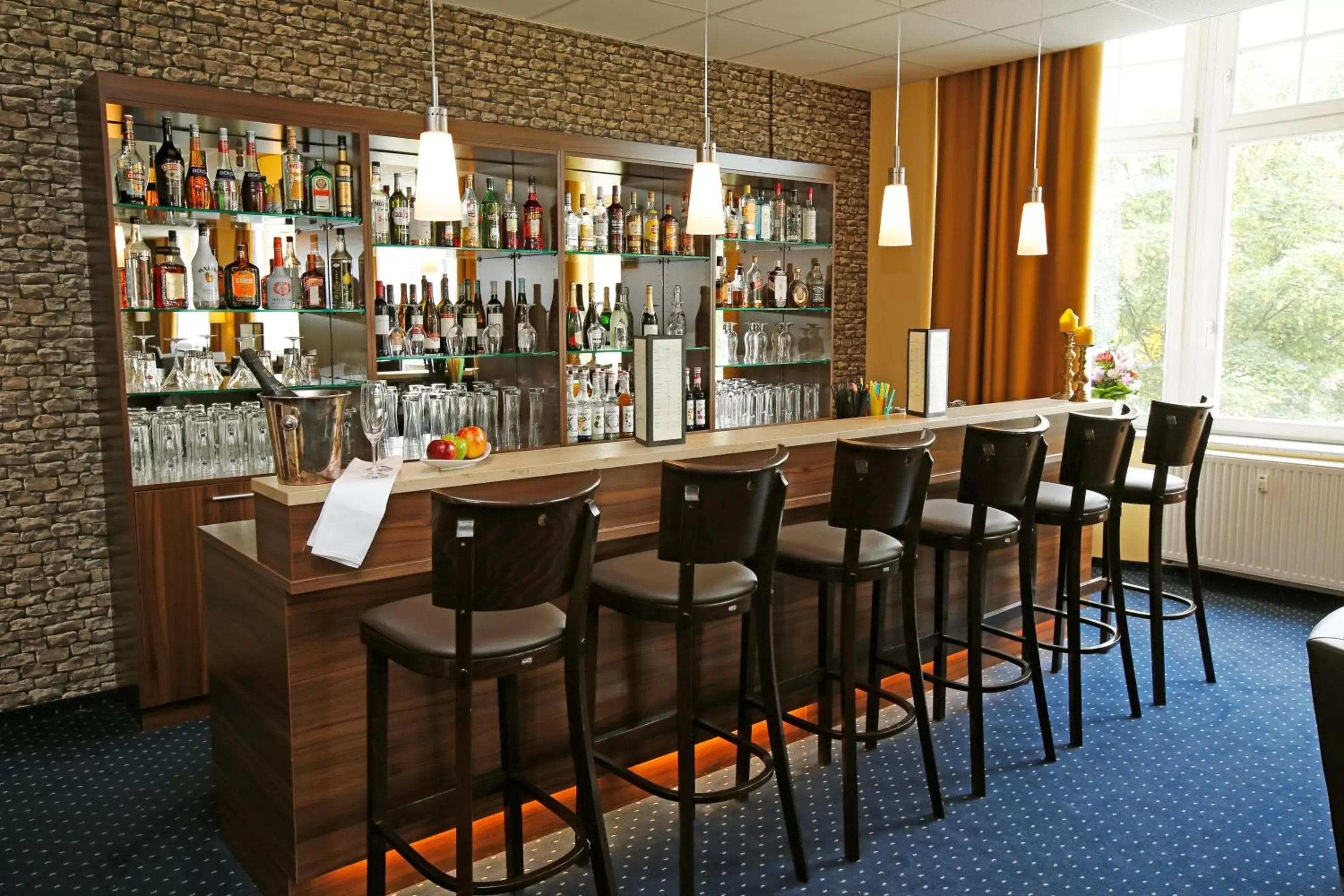 Lounge or bar in Royal International Leipzig Lounge or bar in Royal International Leipzig