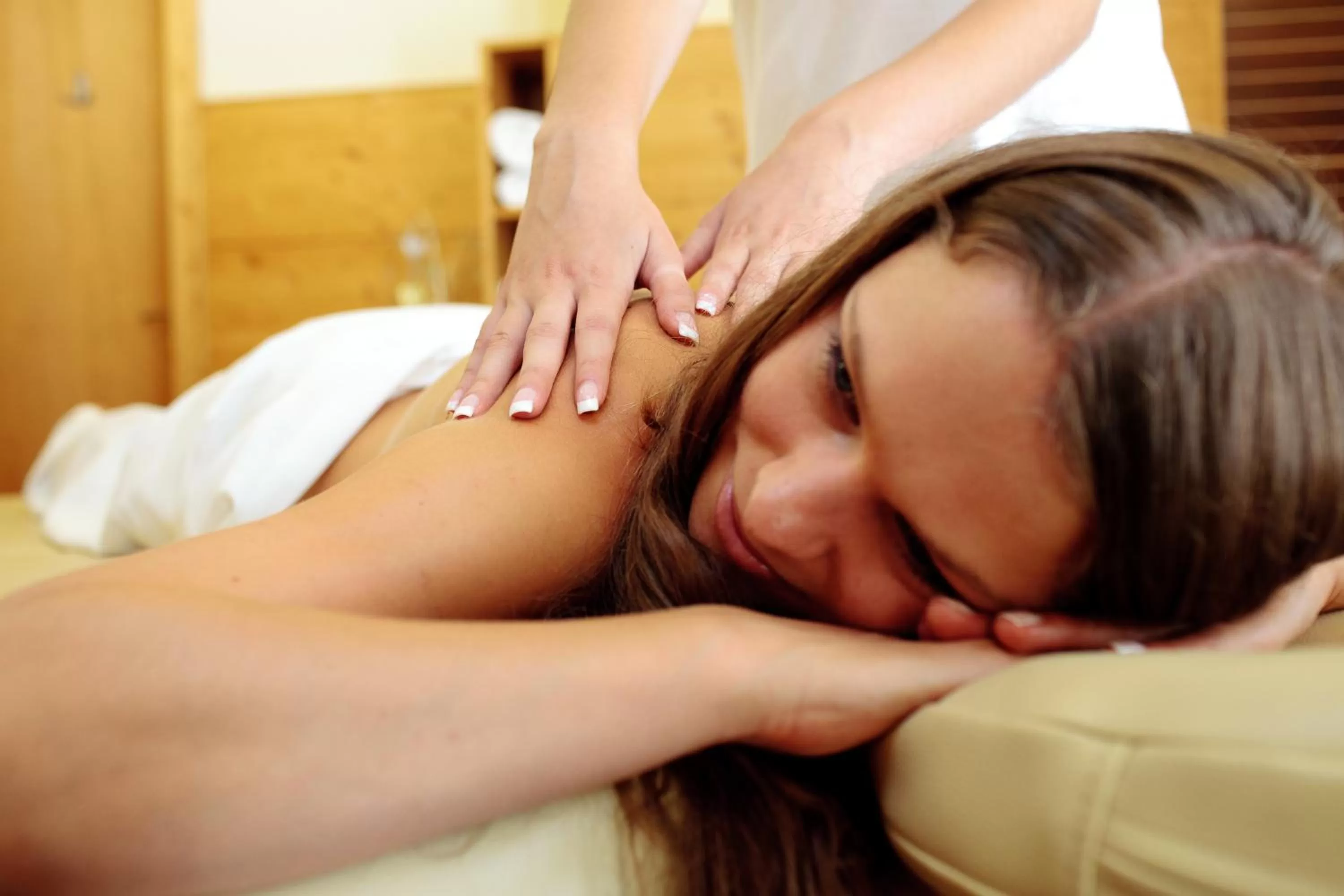 Massage in Equitana Hotel Resort