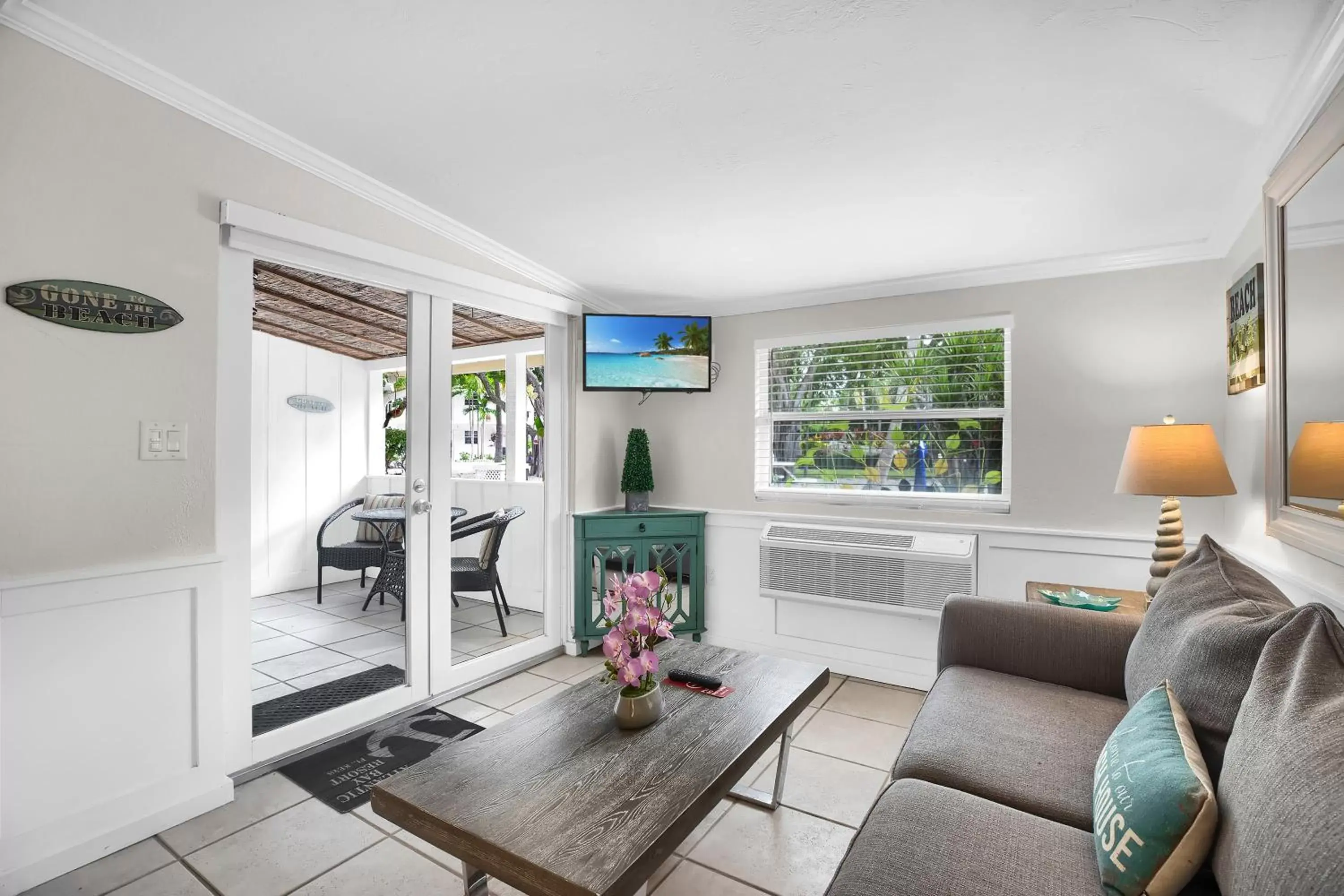 Living room, Seating Area in Atlantic Bay Resort