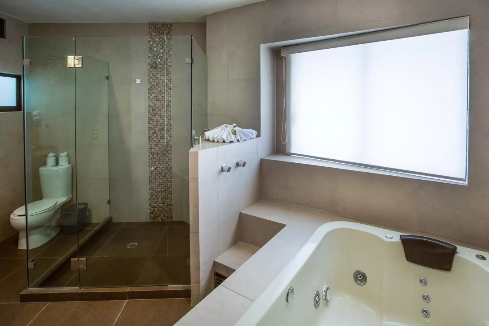 Bathroom in Hotel Puente Real