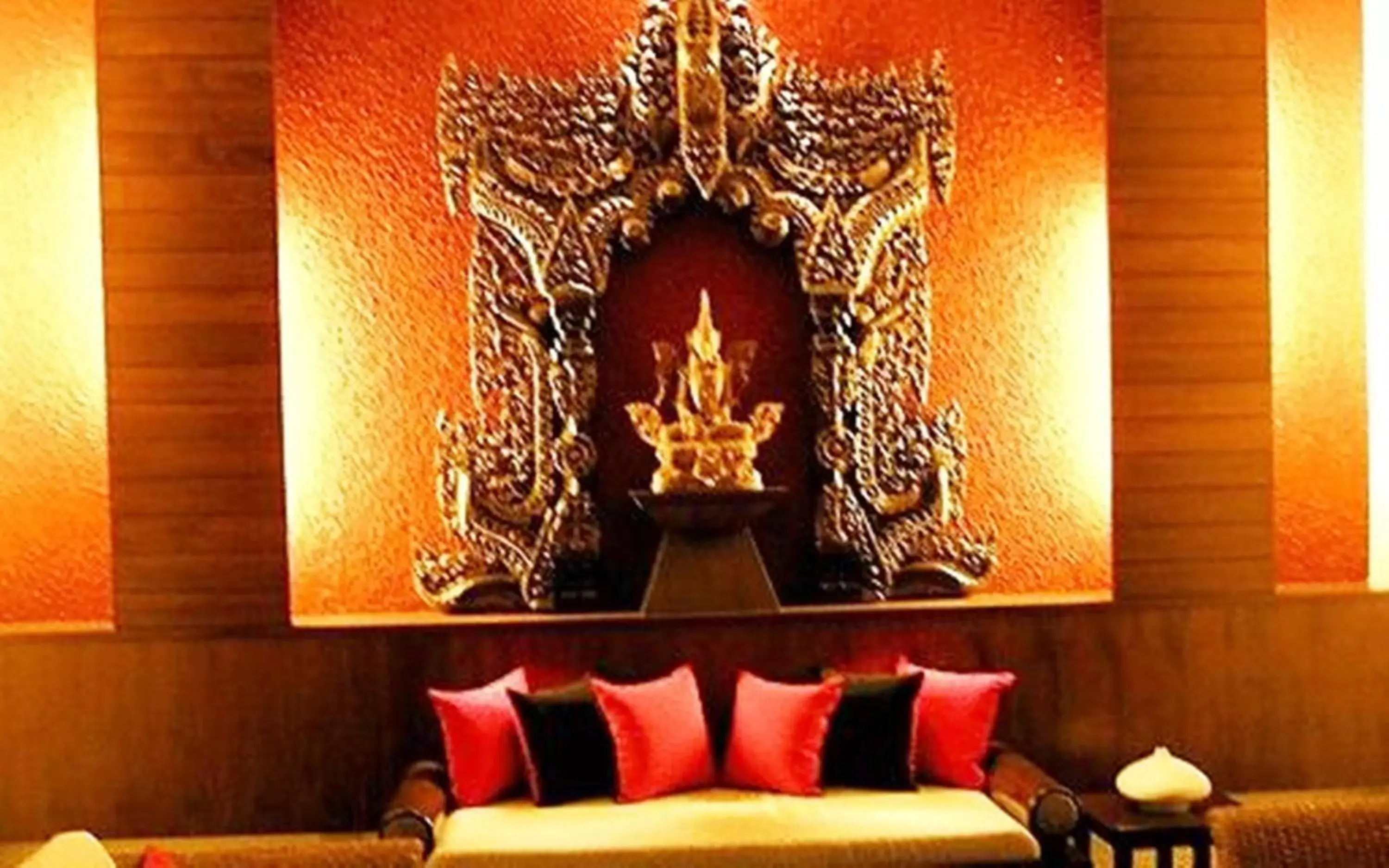 Lobby or reception in Nicha Suite Hua Hin Hotel