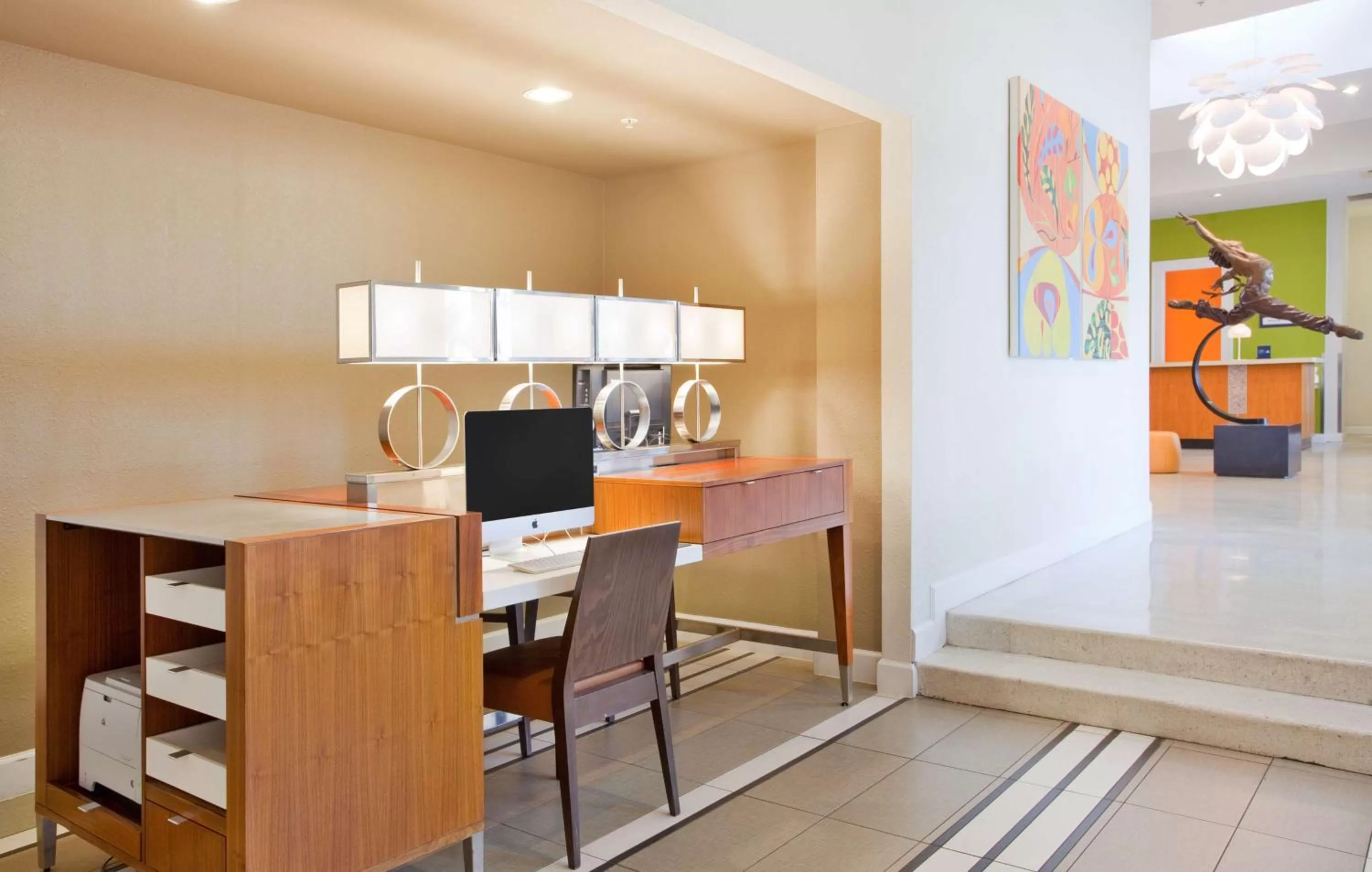 Business facilities in Hilton Pensacola Beach