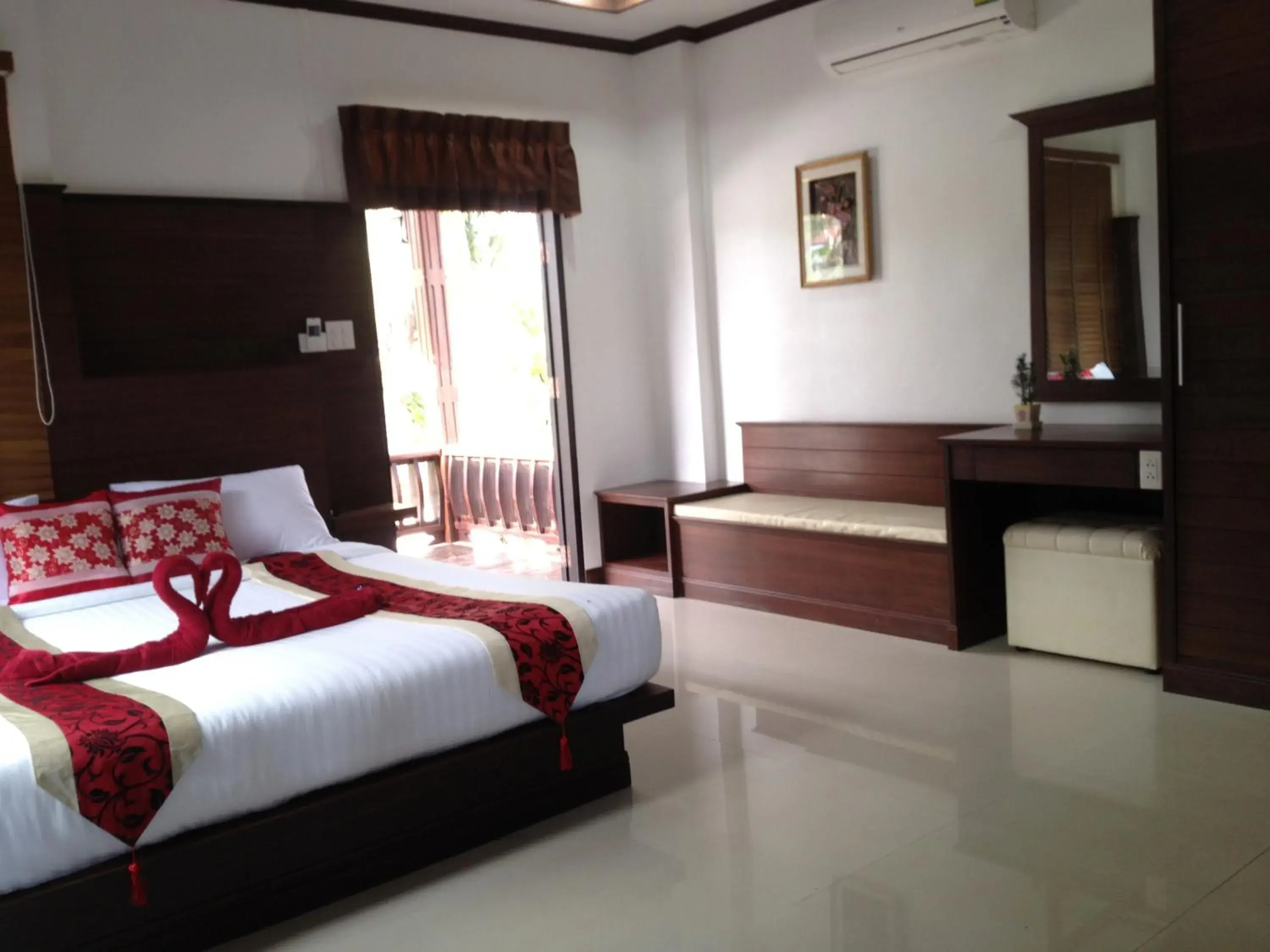Day, Bed in Khum Laanta Resort - SHA Extra Plus