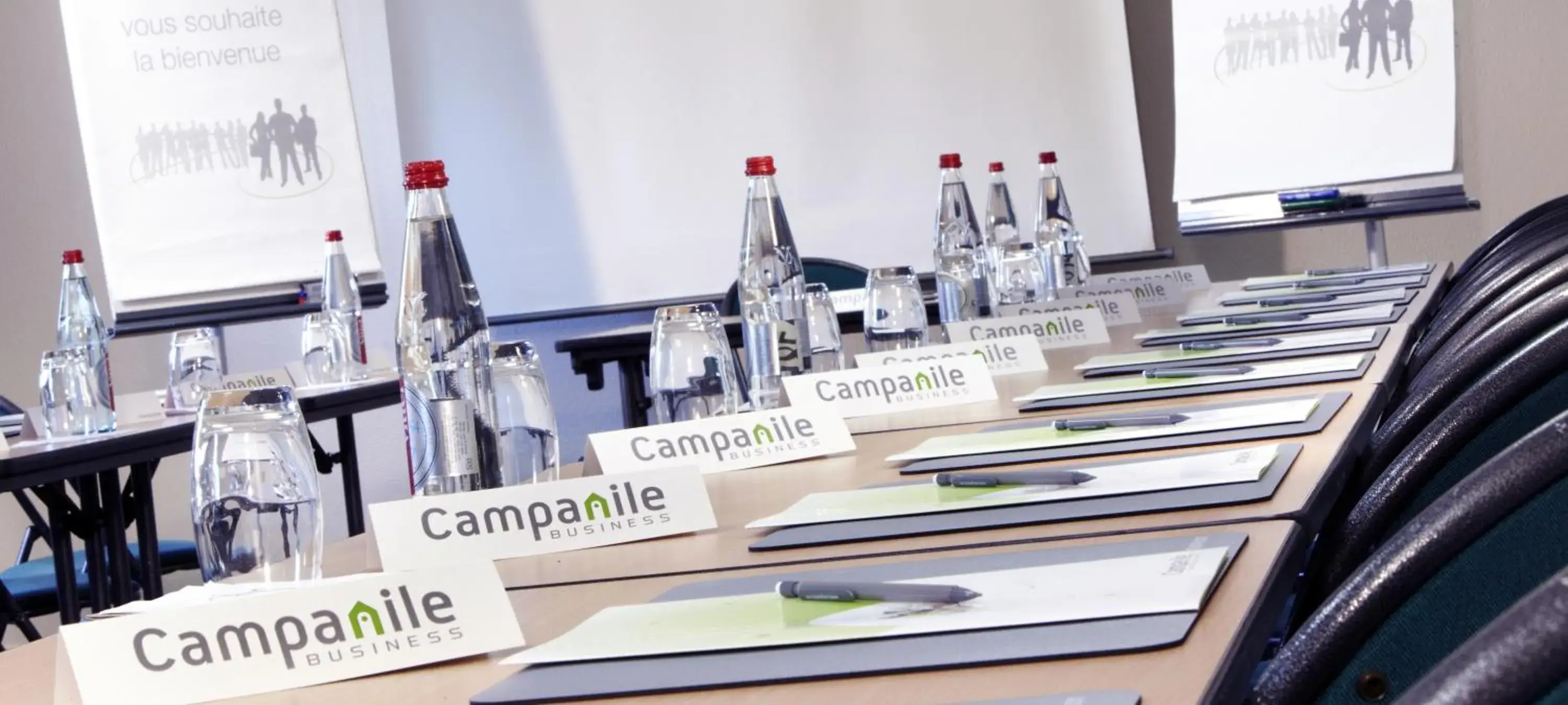 Business facilities in Campanile Paris Ouest - Chaville