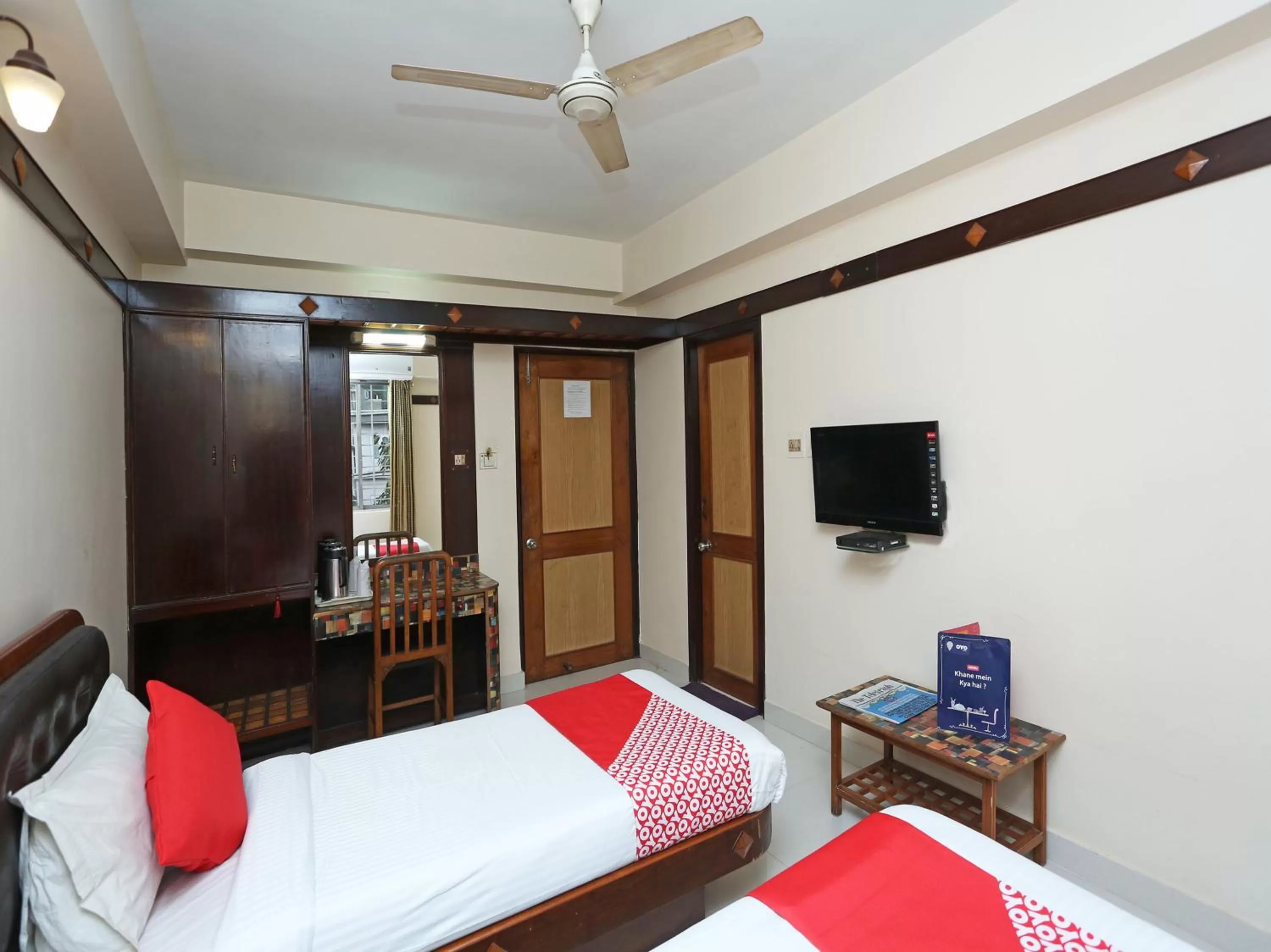 Bedroom, Bed in Hotel Amrit Regency