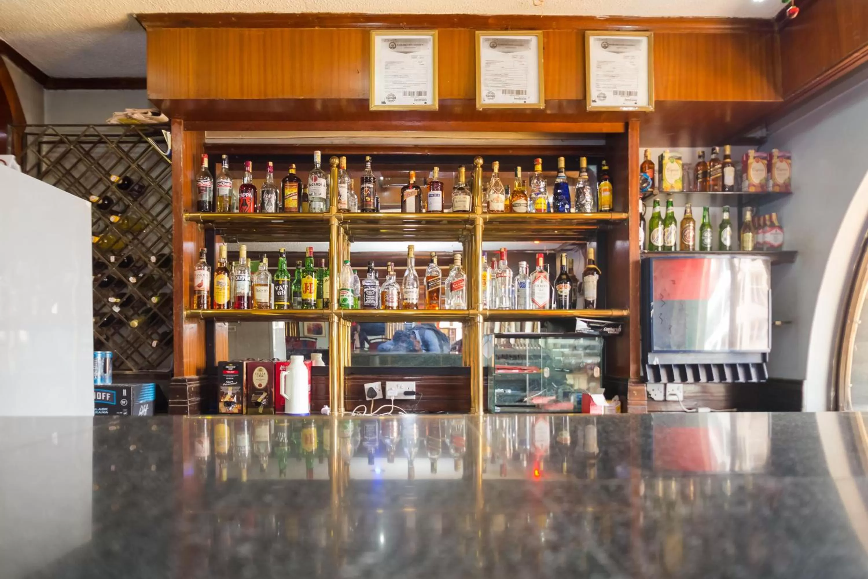 Lounge or bar in Marble Arch Hotel