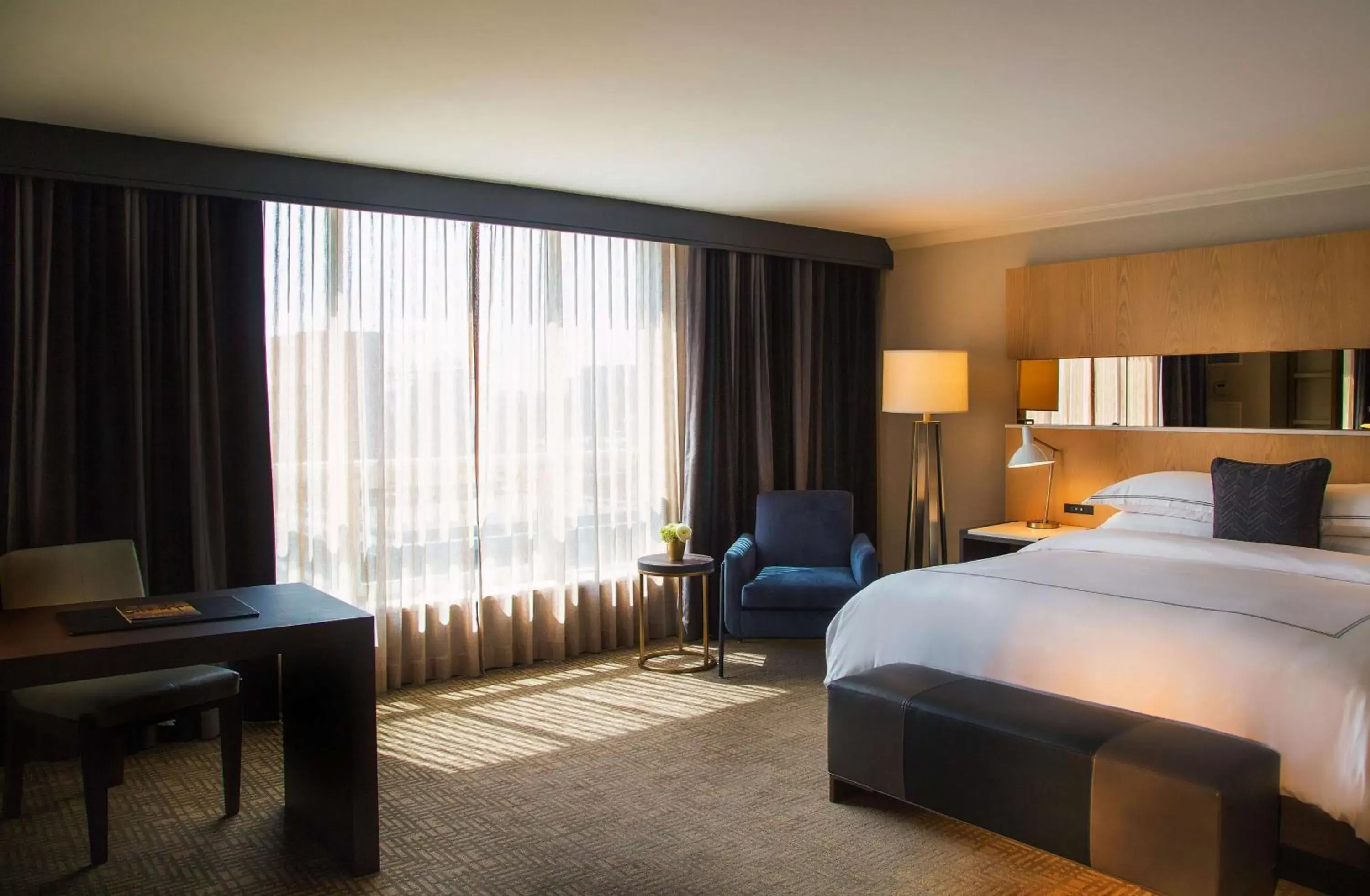 Photo of the whole room, Bed in The Yorkville Royal Sonesta Hotel Toronto