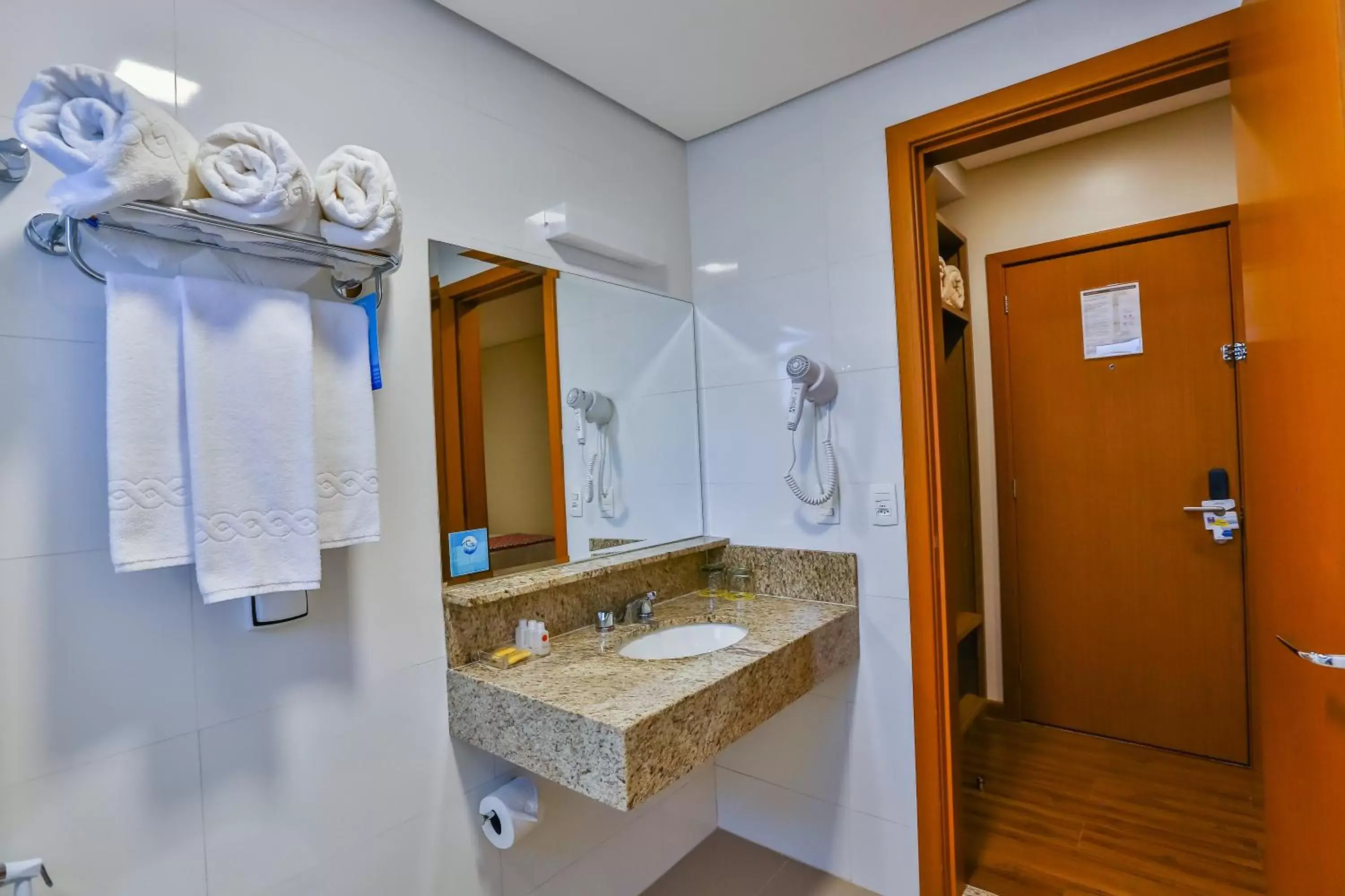 Bathroom in Comfort Mogi Guaçu Bathroom in Comfort Mogi Guaçu