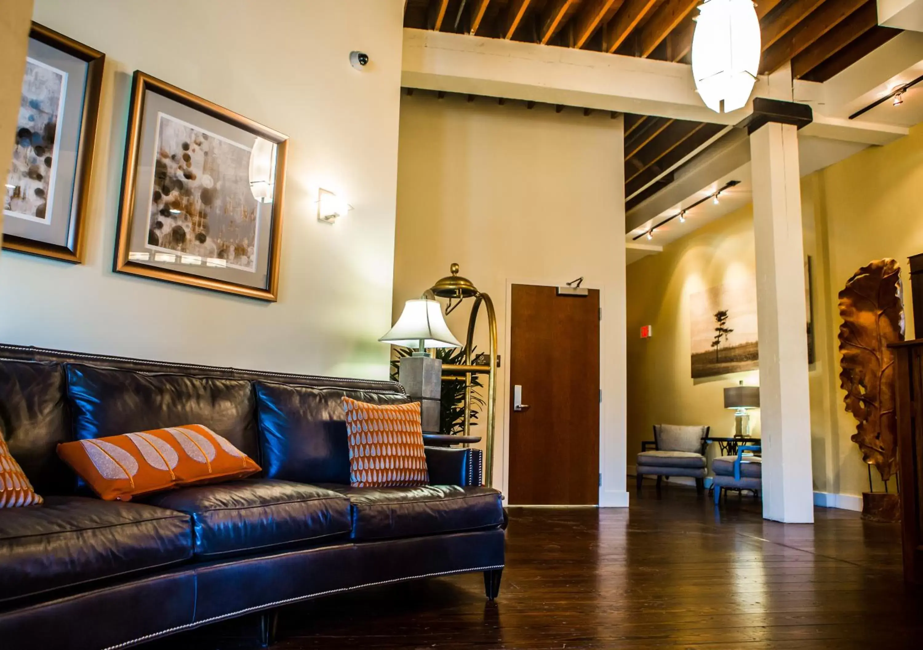 Lobby or reception in Jackson Park Inn, an Ascend Collection Hotel Lobby or reception in Jackson Park Inn, an Ascend Collection Hotel