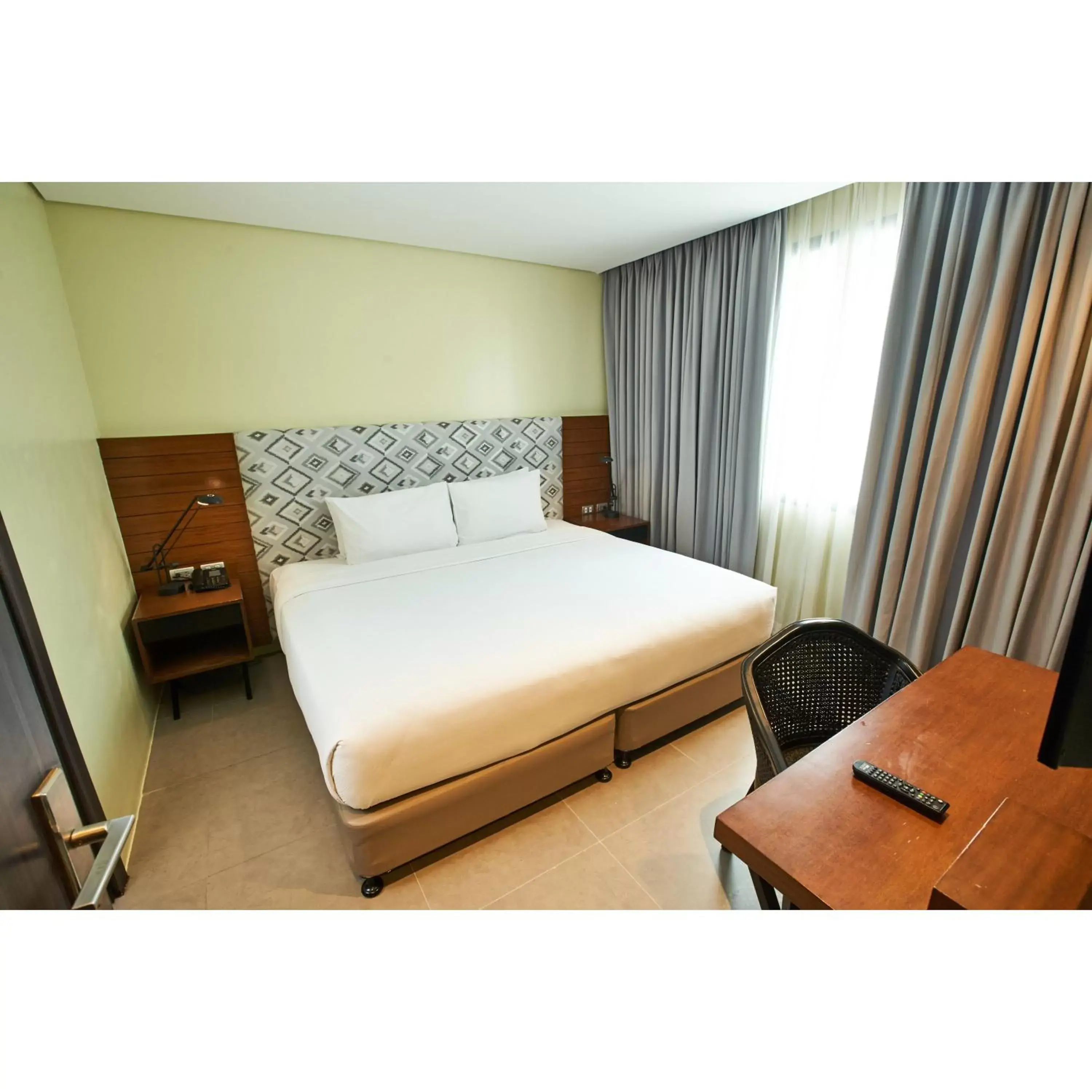 Bed in Summit Galleria Cebu - Multiple Use Hotel