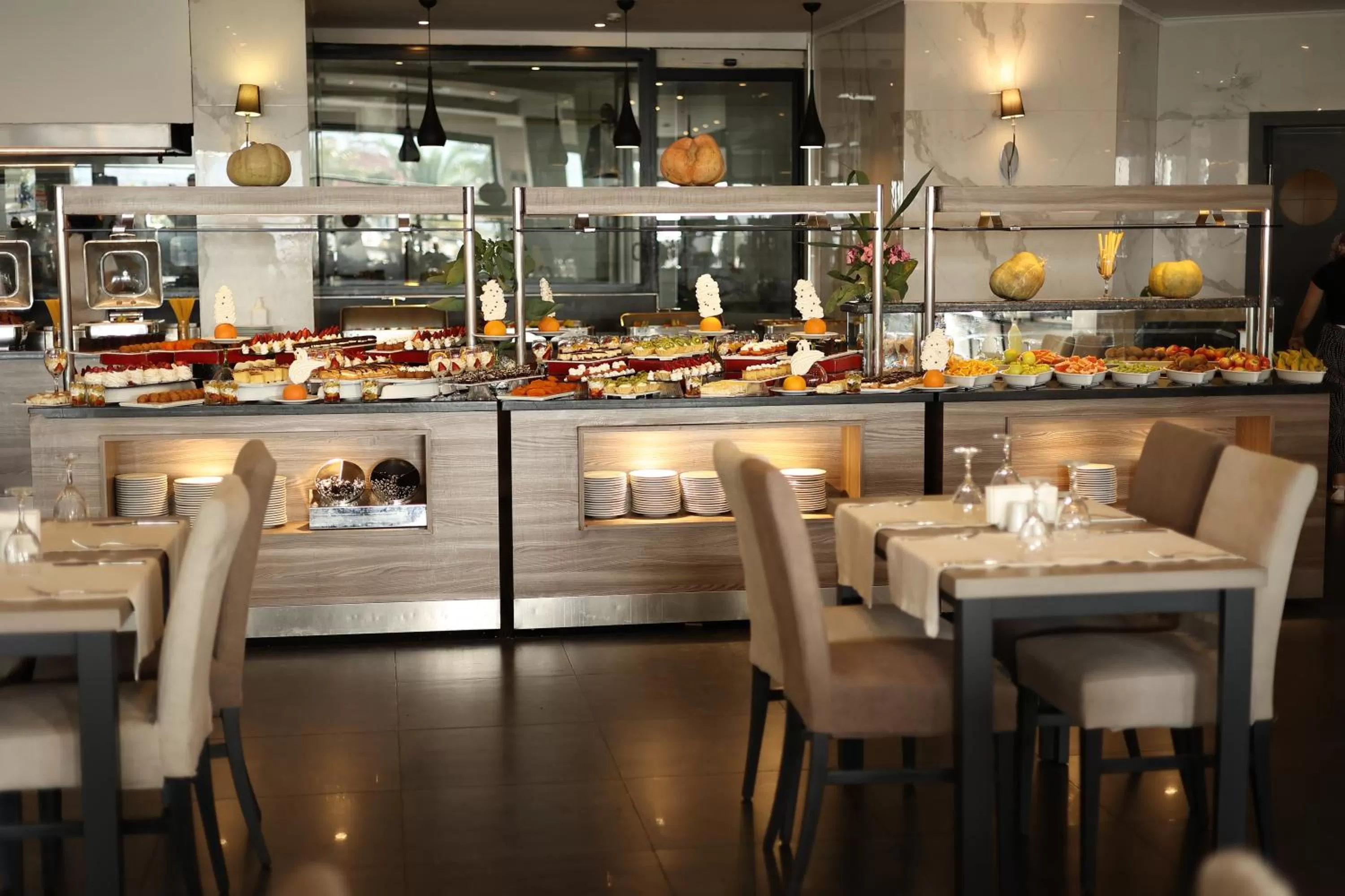 Restaurant/places to eat in Pırıl Hotel Thermal&Beauty SPA