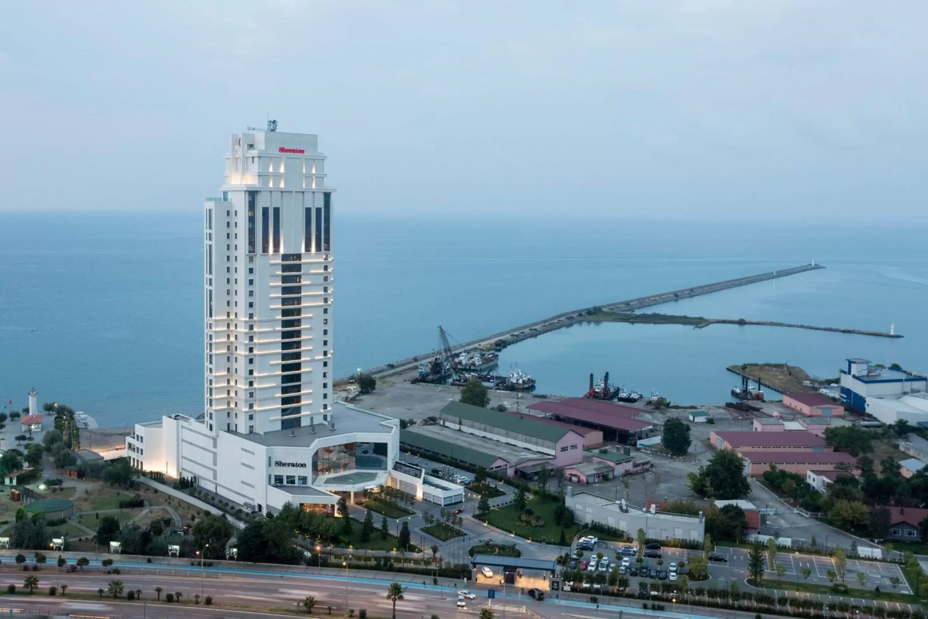 Photo of the whole room, Bird's-eye View in Sheraton Grand Samsun Hotel