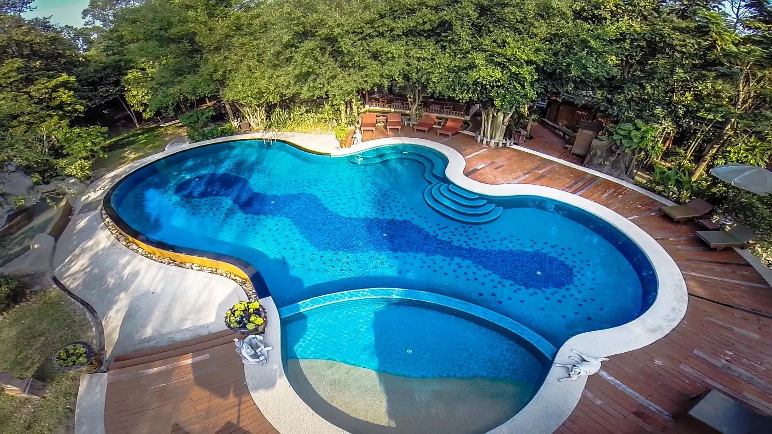 Swimming pool, Pool View in Vana Varin Resort