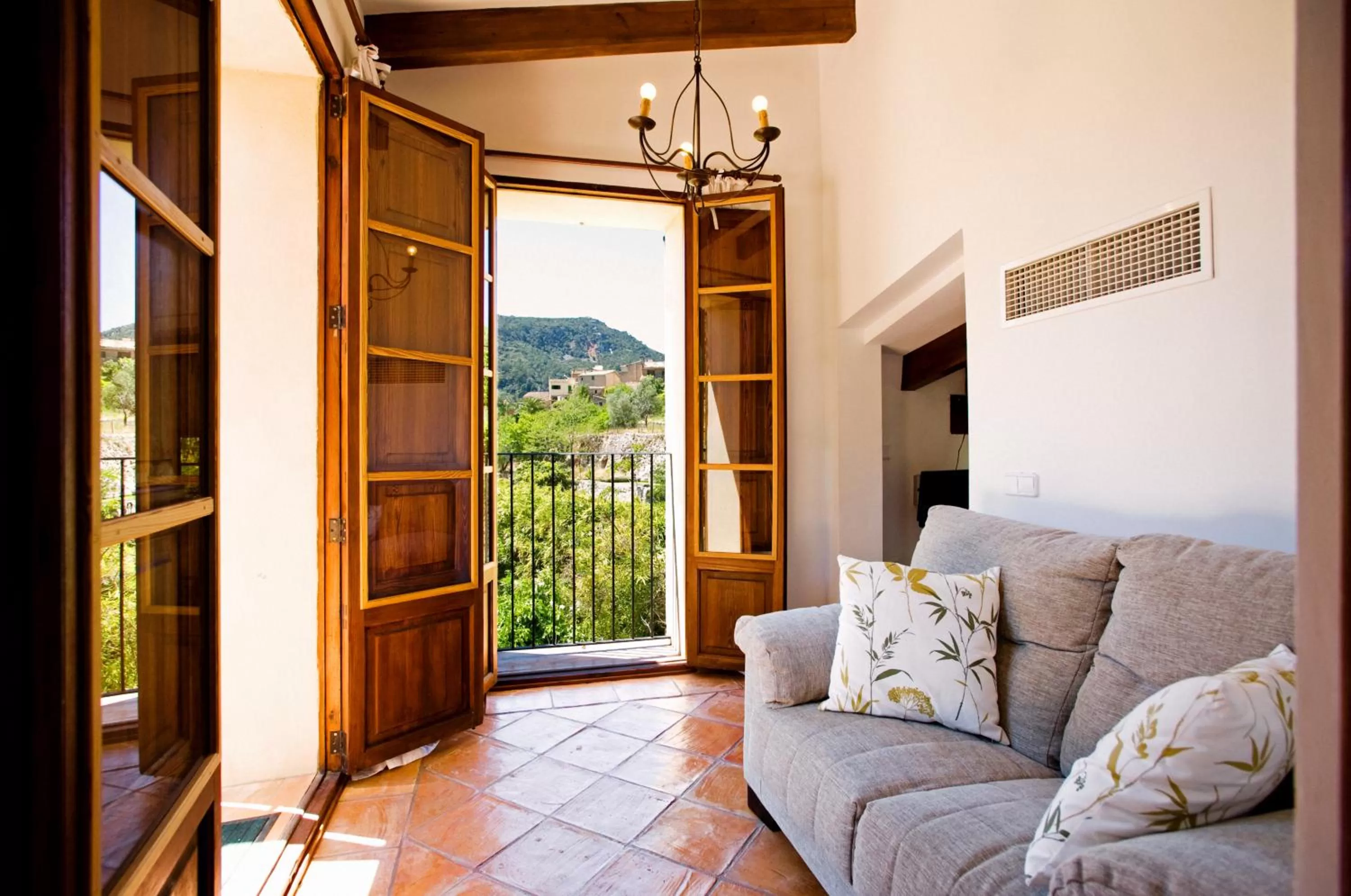 Day in Sa Vall Valldemossa