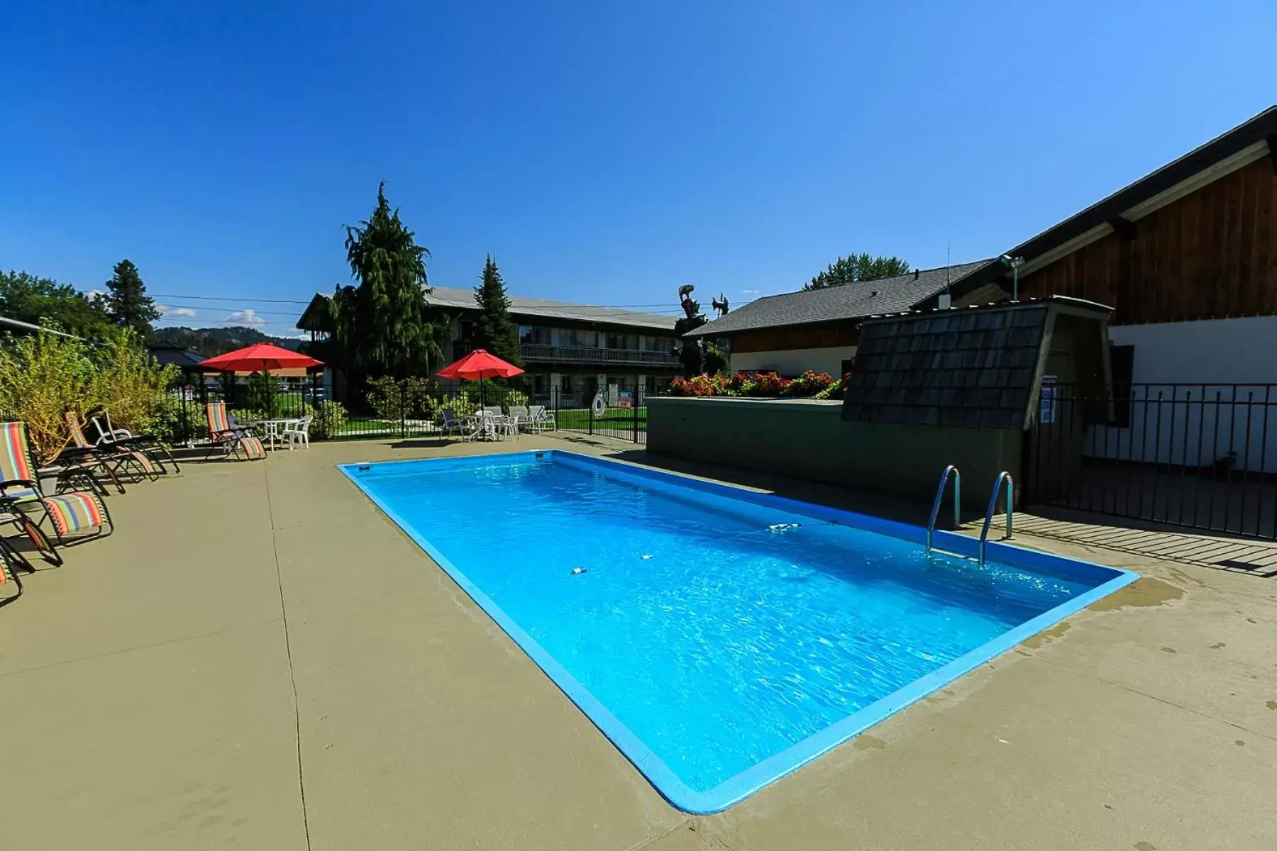 Swimming Pool in Der Ritterhof Inn