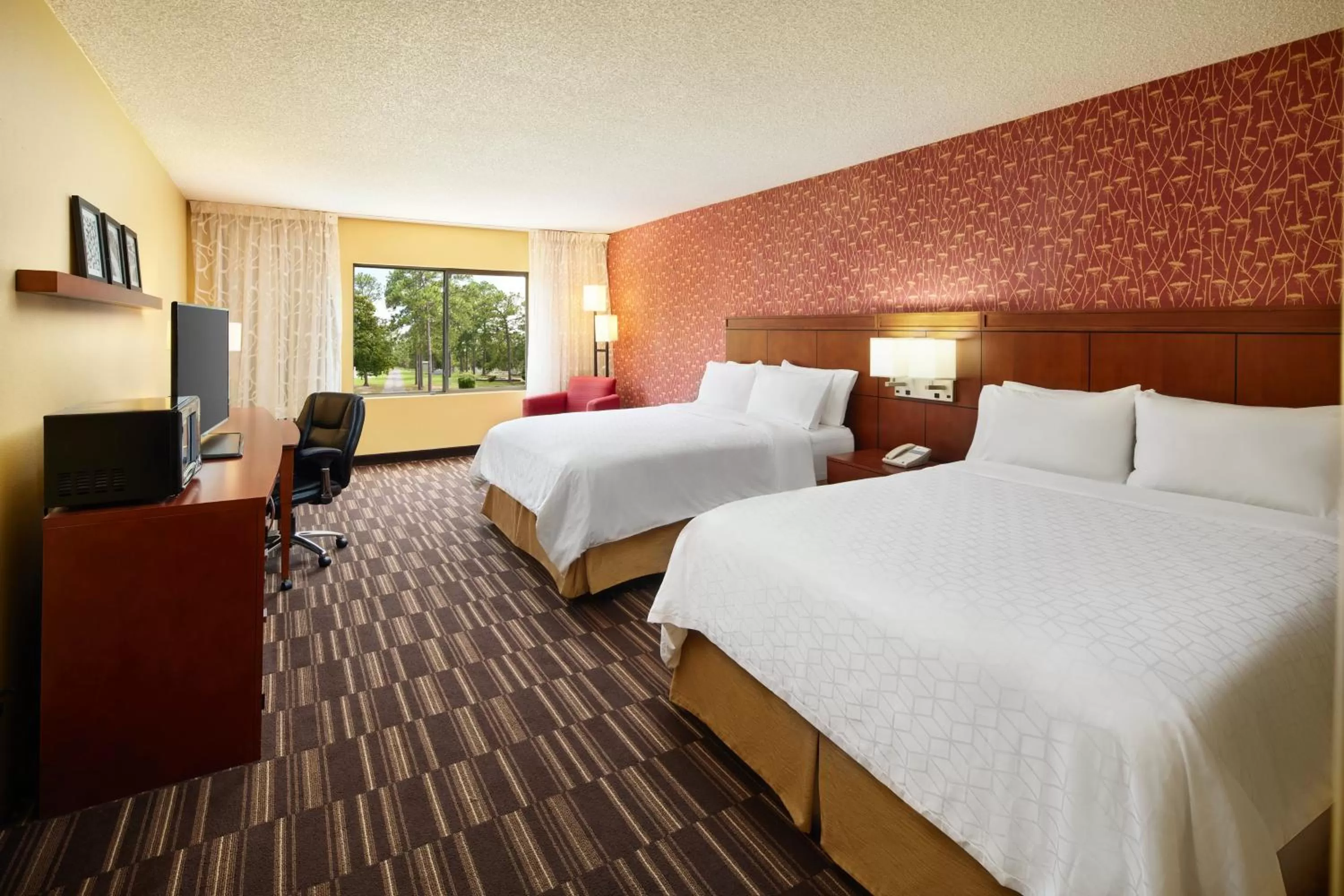 Photo of the whole room, Bed in Holiday Inn Express Tifton by IHG