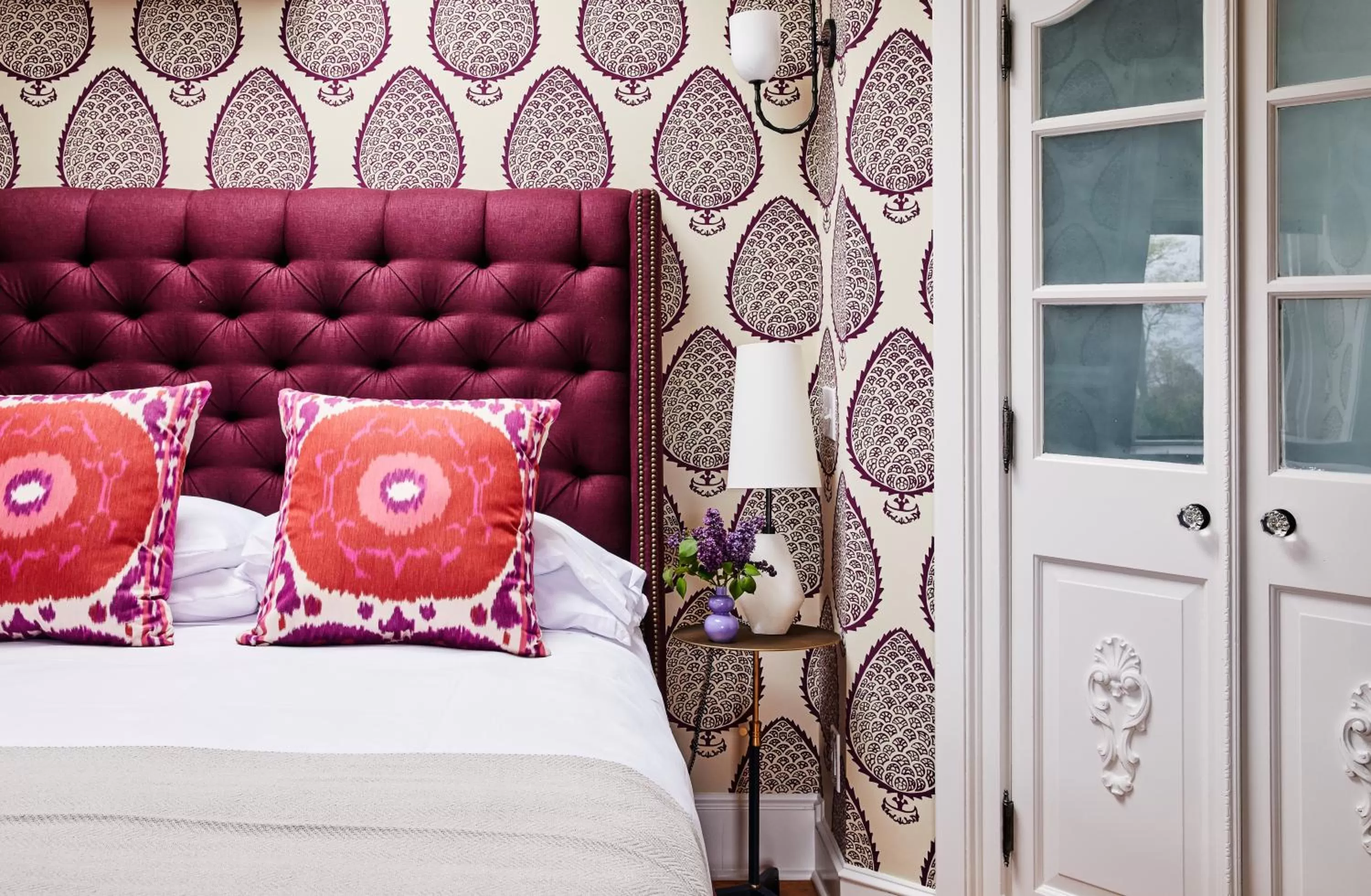 Bed in The Cliffside Inn