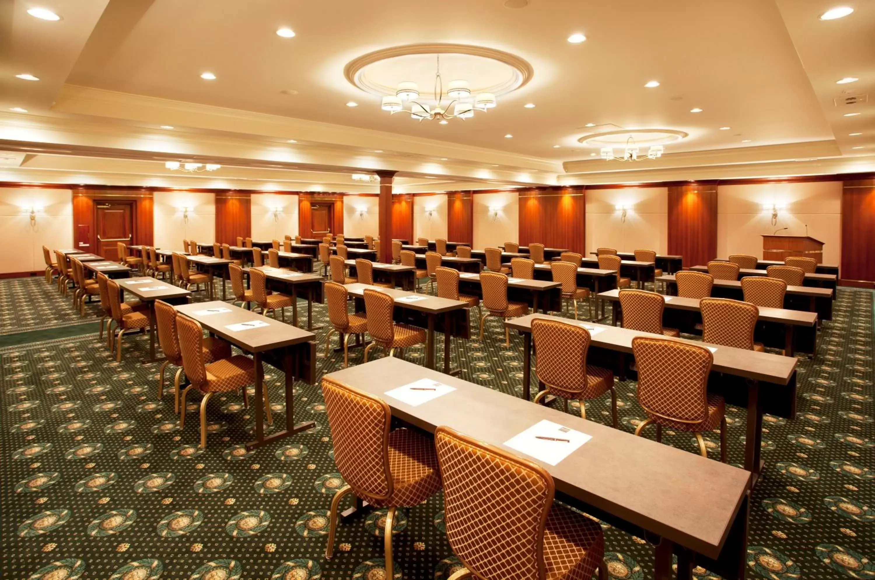 Banquet/Function facilities in Ann Arbor Regent Hotel and Suites