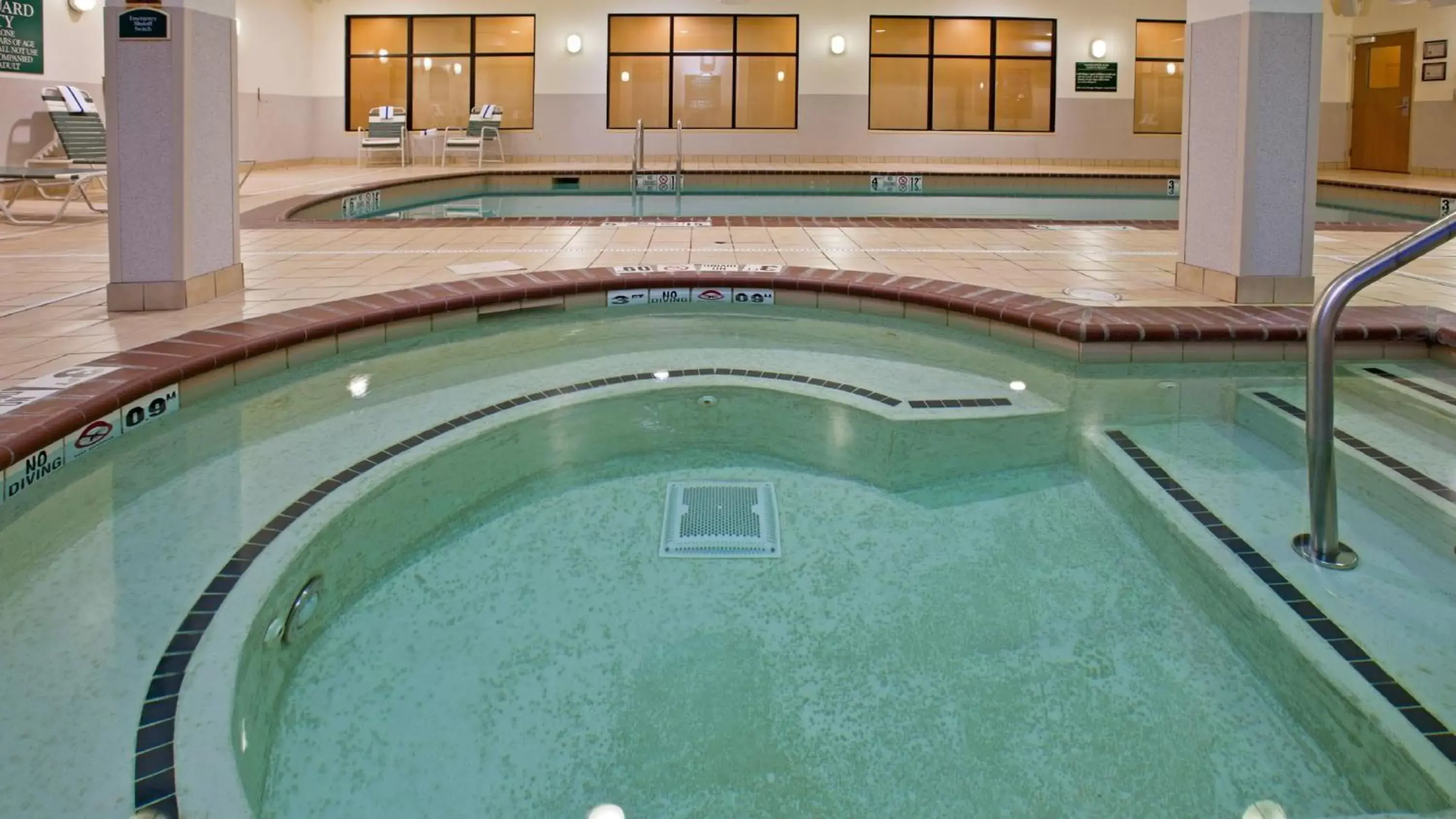 Swimming Pool in Holiday Inn Express Hotel and Suites Valparaiso, an IHG Hotel
