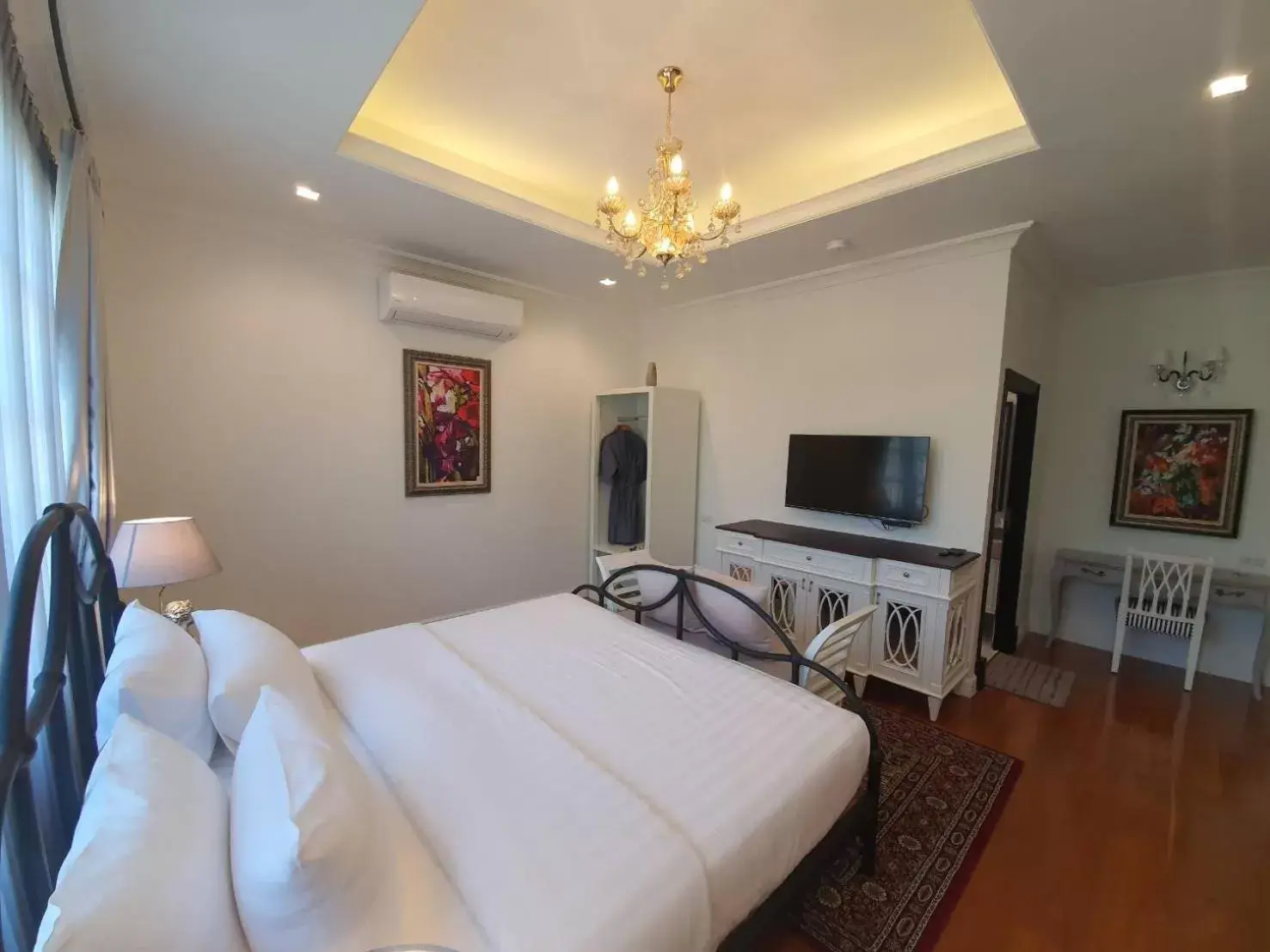 Bedroom, Bed in Merchant Villa- SHA Extra Plus