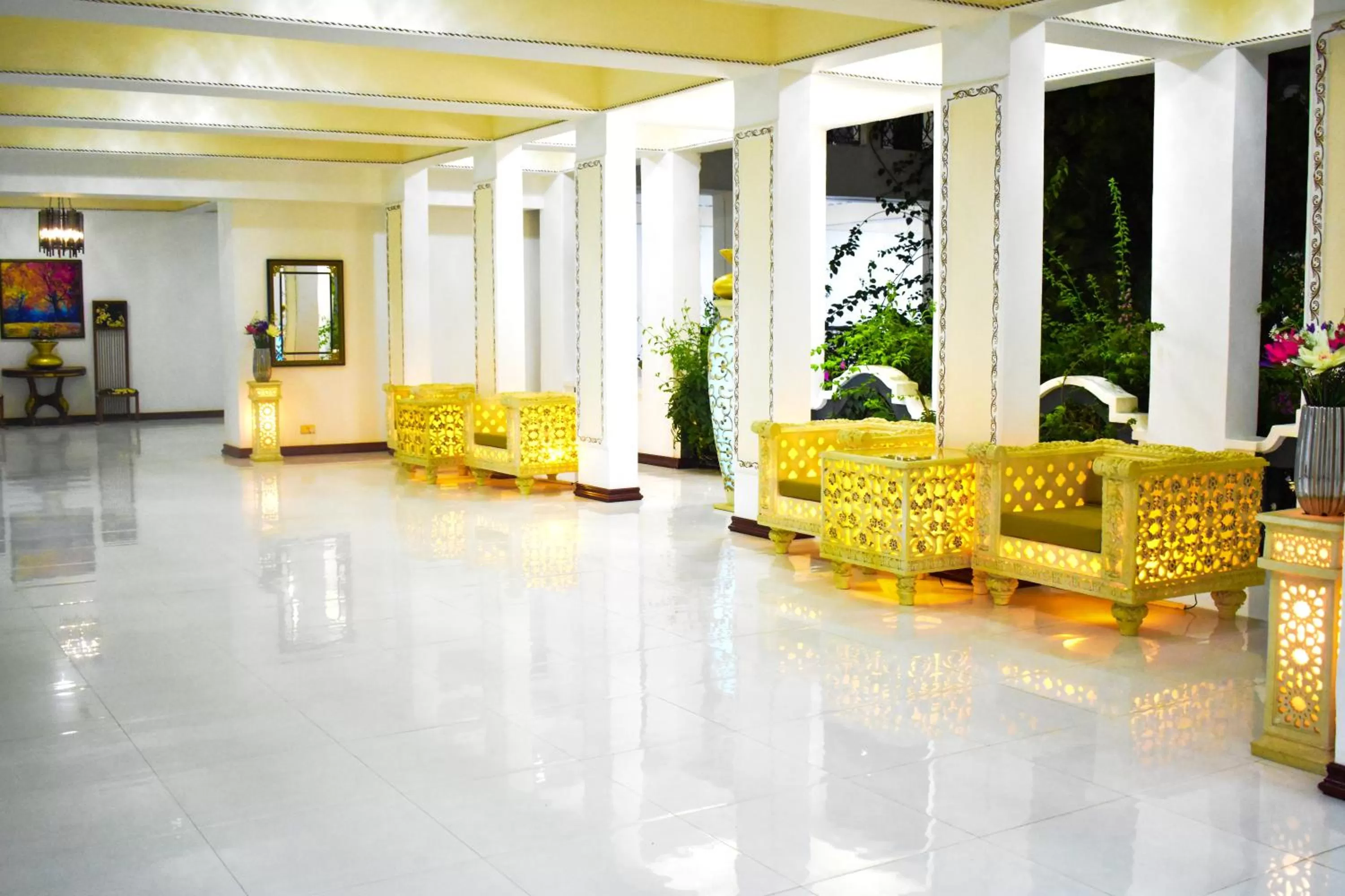 Lobby or reception in Madinat Al Bahr Business & Spa Hotel