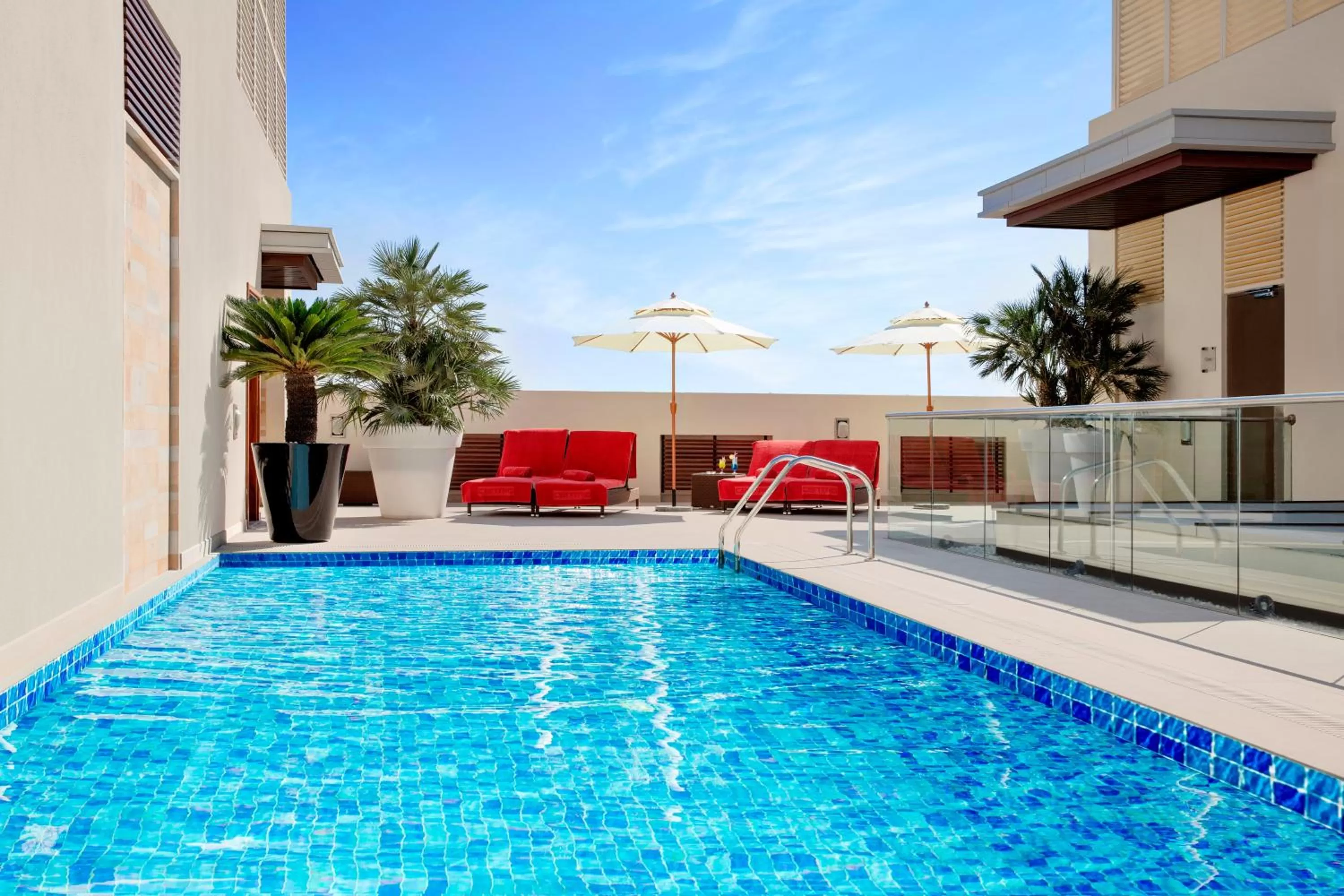Swimming pool in Centro Capital Doha - By Rotana