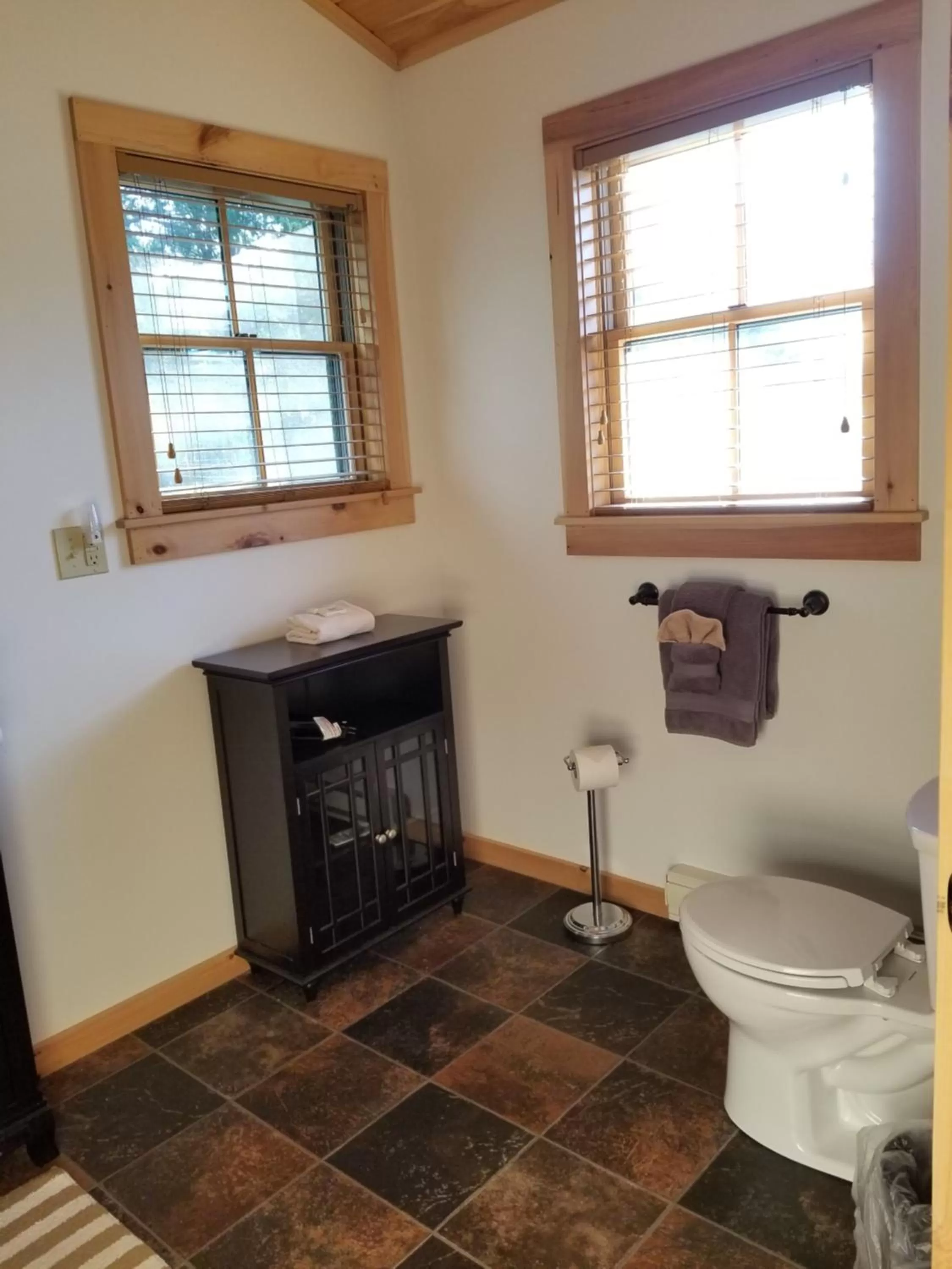 Bathroom in Trails End Inn