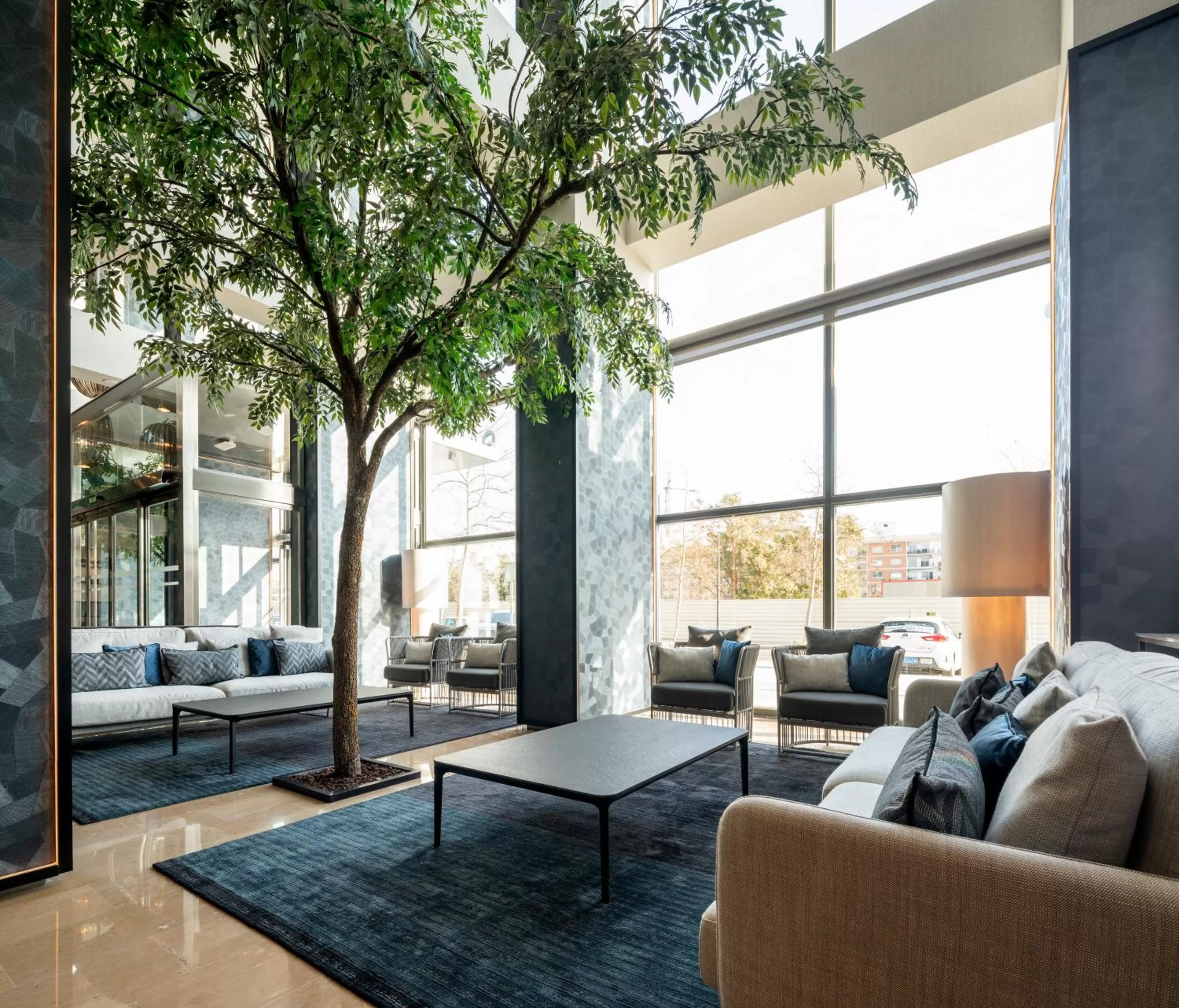 Lobby or reception in Ilunion Valencia 4