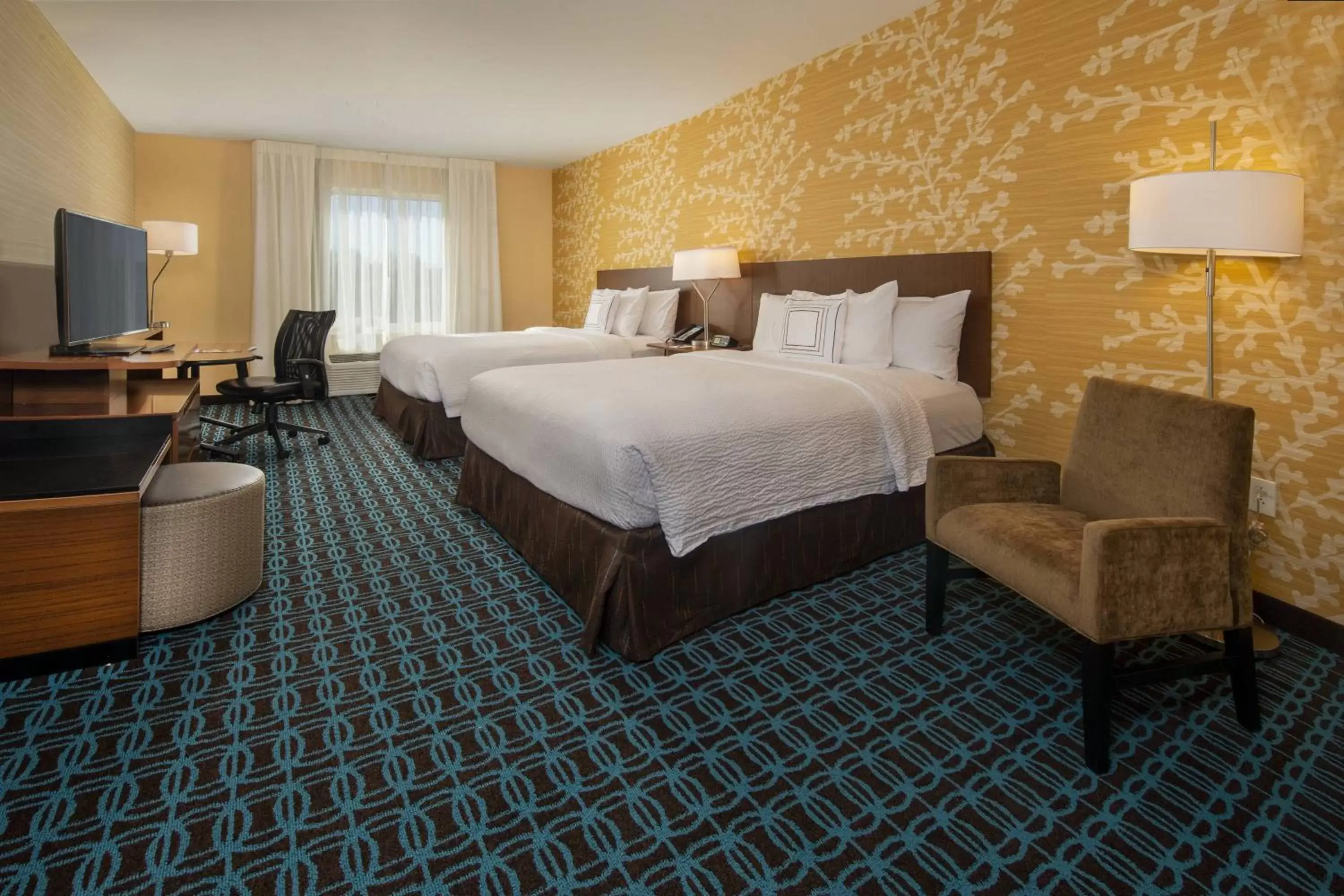 Photo of the whole room, Bed in Fairfield Inn & Suites Dulles Airport