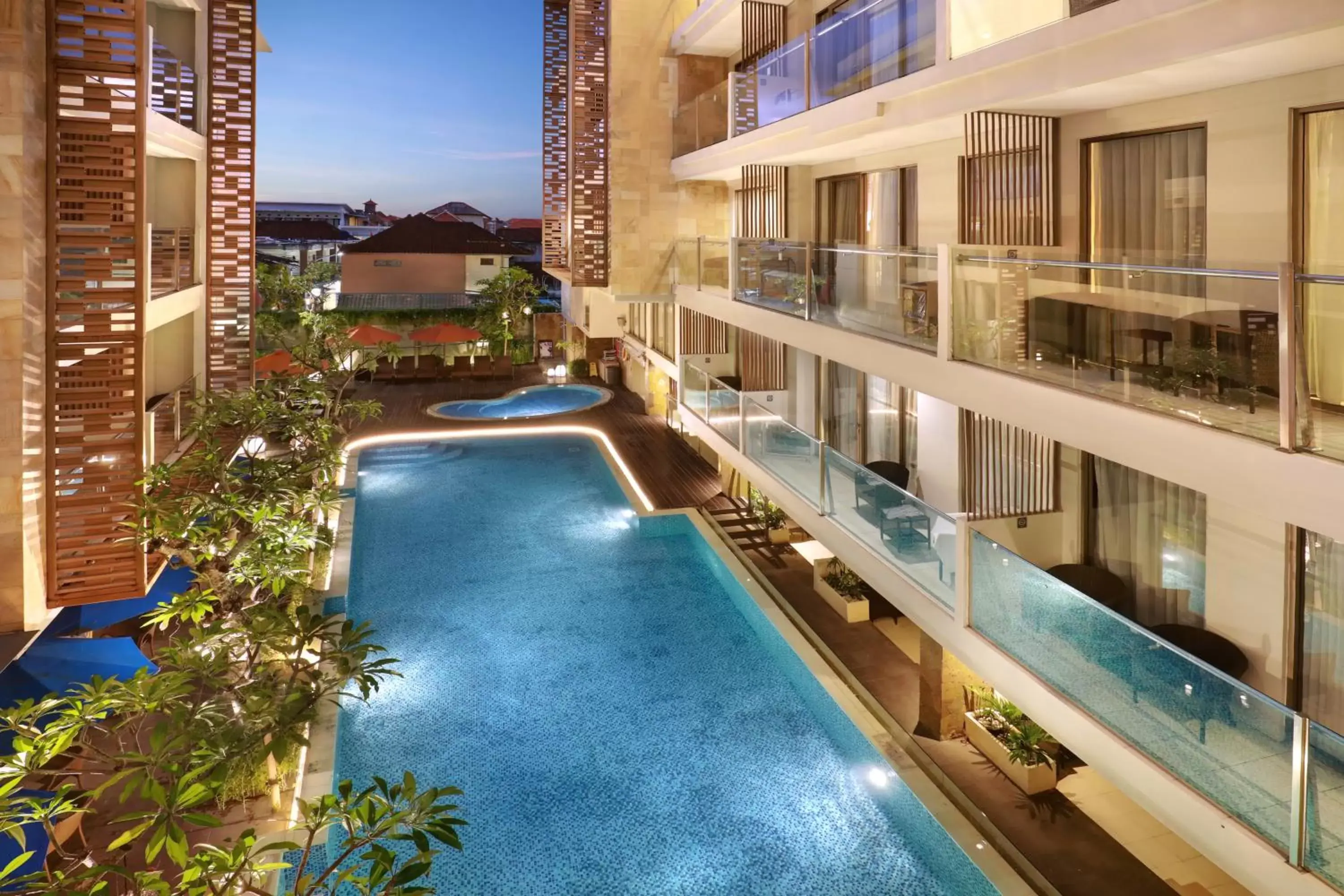 Swimming pool, Pool View in Harper Kuta Hotel by ASTON