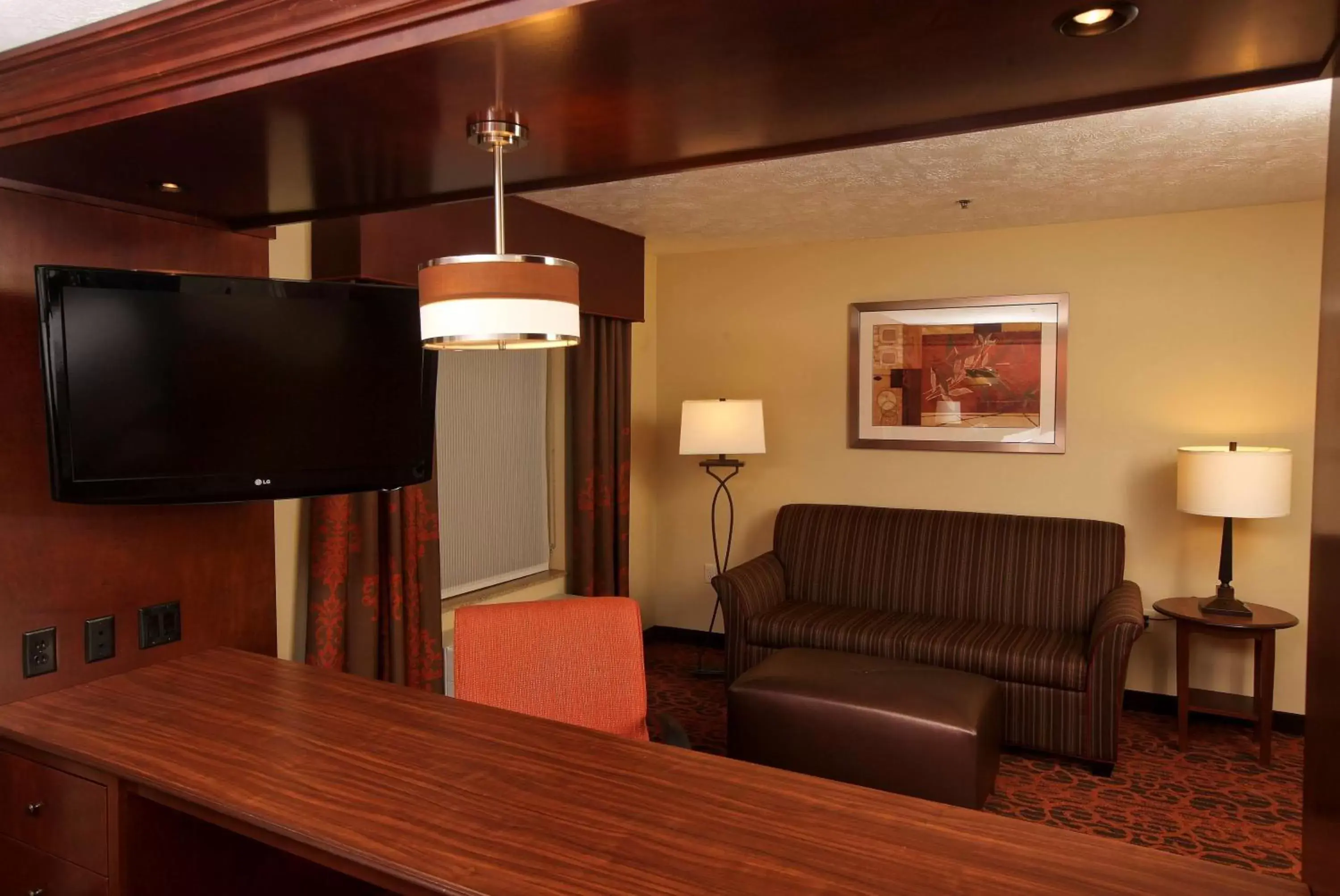 Living room, Seating Area in Hampton Inn & Suites Fargo Medical Center