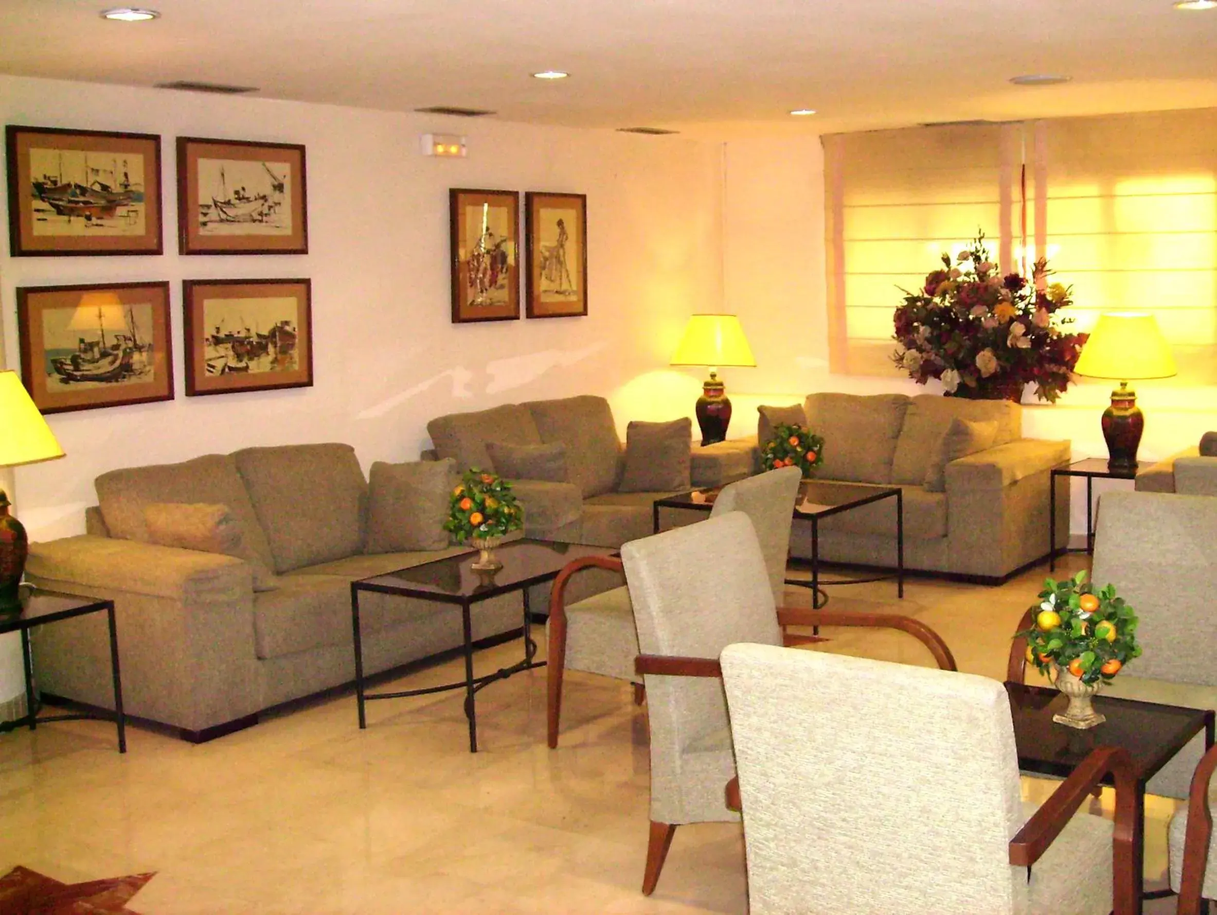 Lounge or bar, Lobby/Reception in Senator Huelva