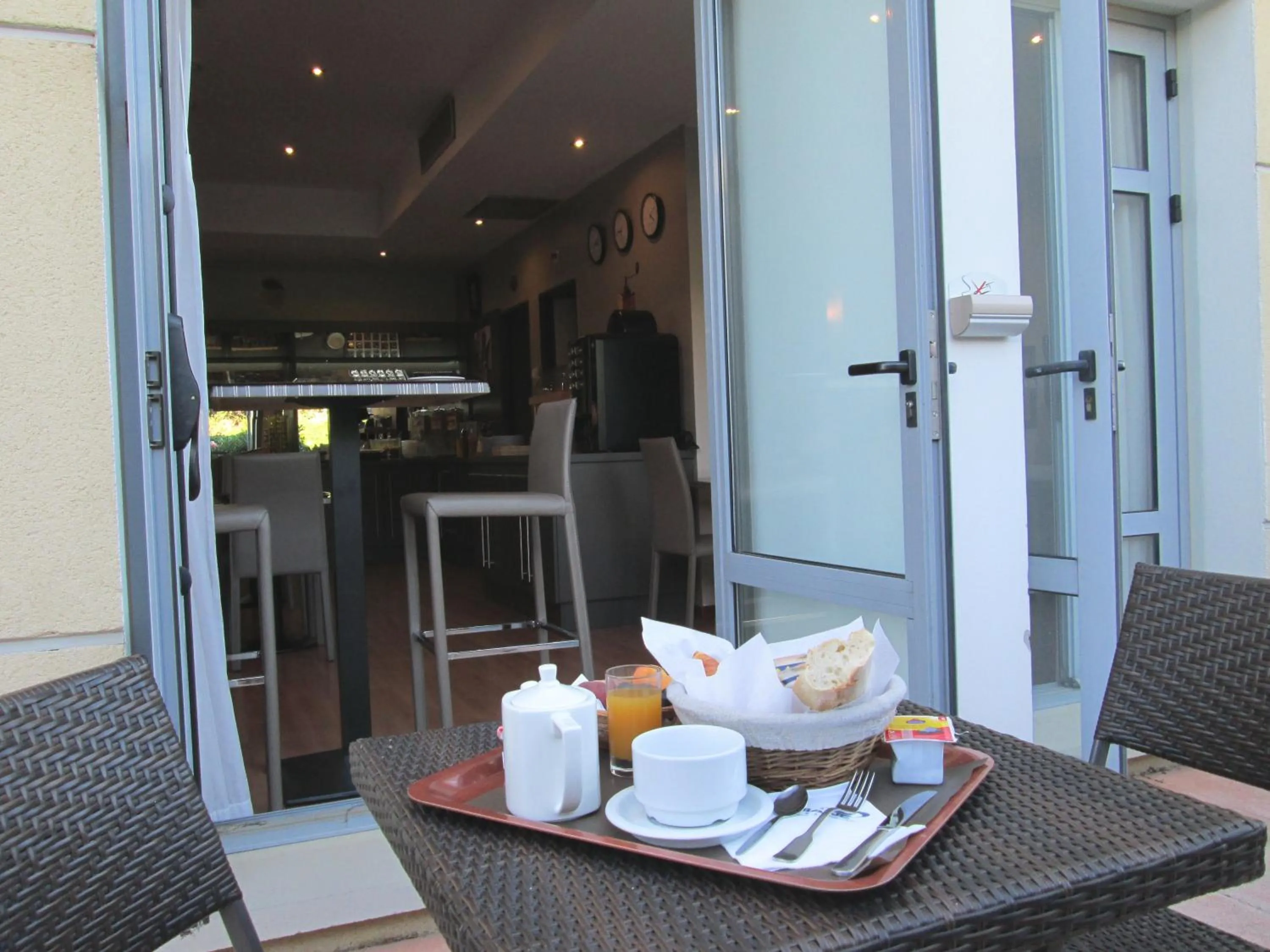 Food in Hôtel Ariane