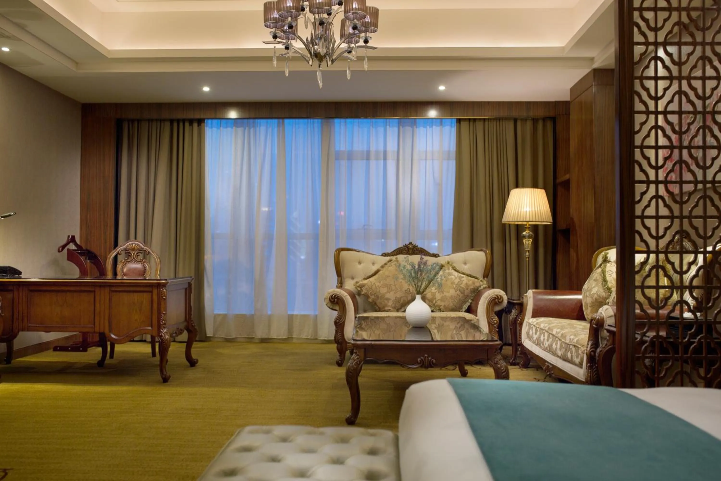 Honder International Hotel - Free shuttle bus between hotel and exhibition center during Canton Fair period