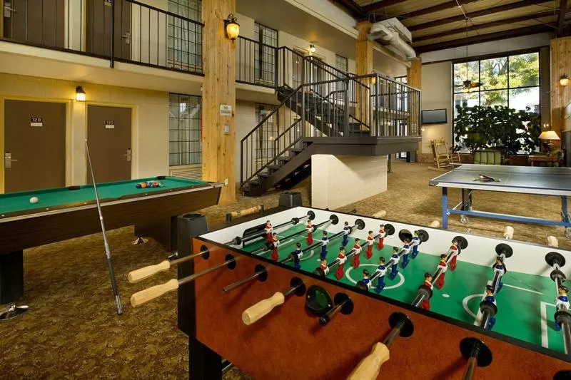 Game Room in Northwest Inn
