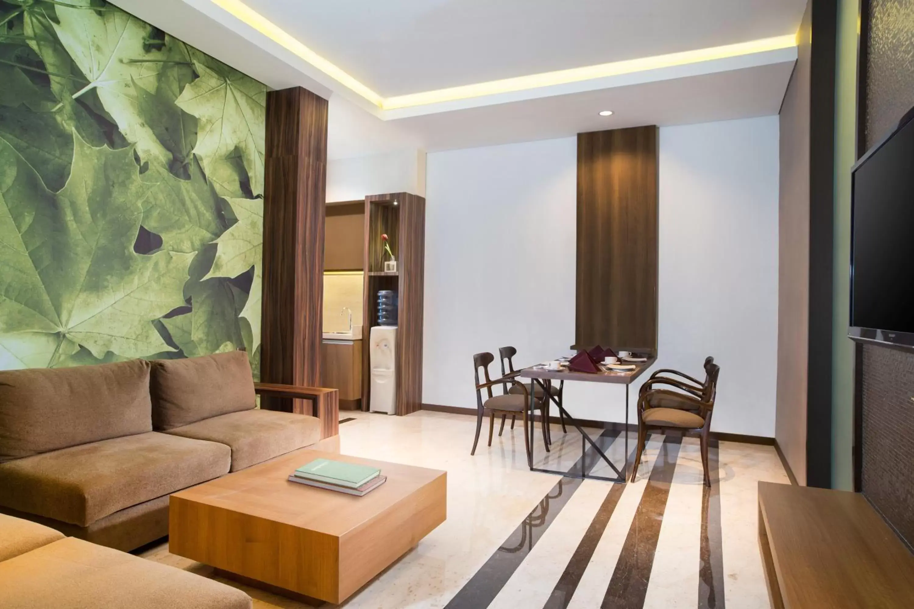 Bedroom, Seating Area in Holiday Inn Cikarang Jababeka, an IHG Hotel