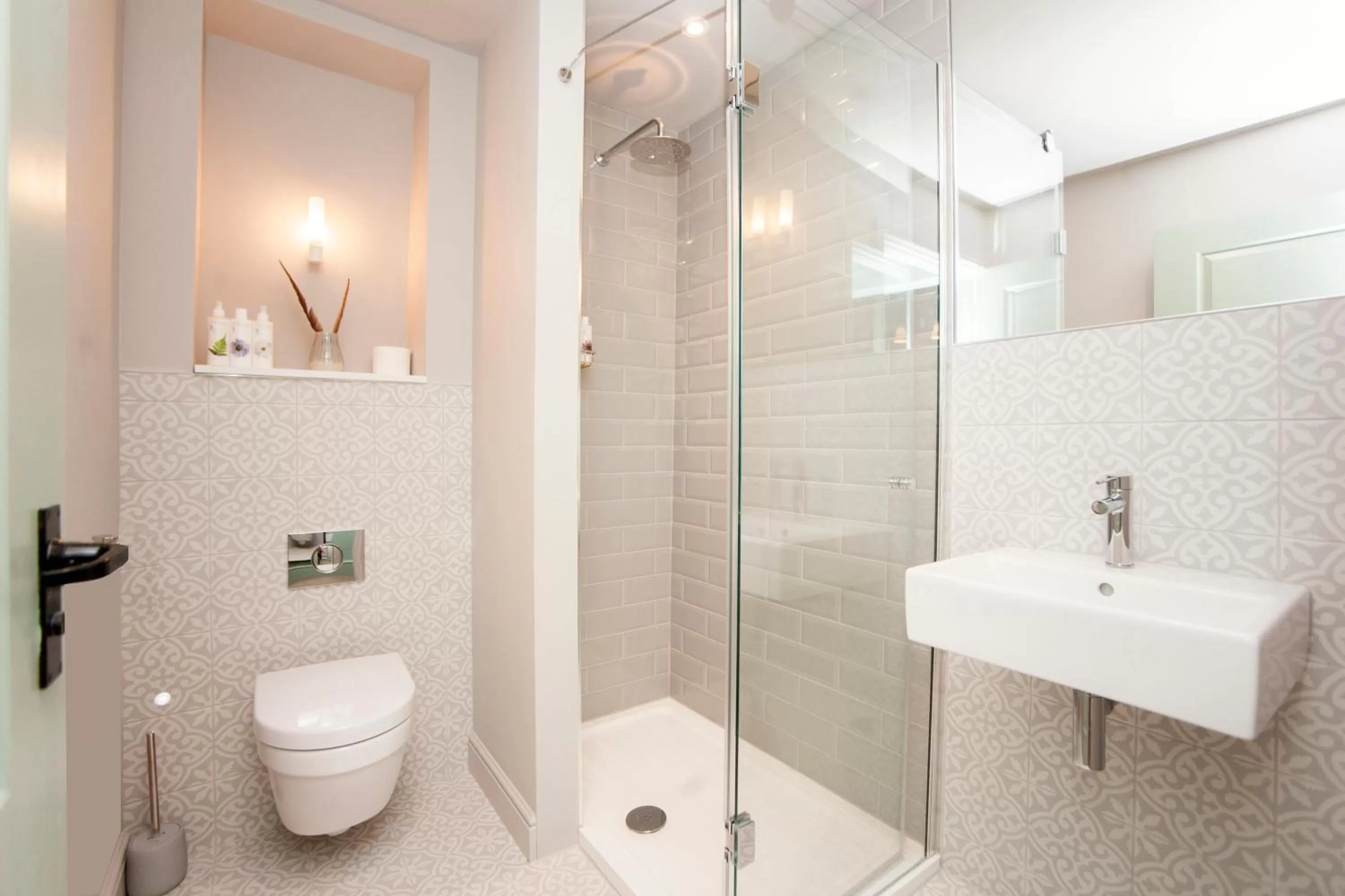 Bathroom in The King's Arms