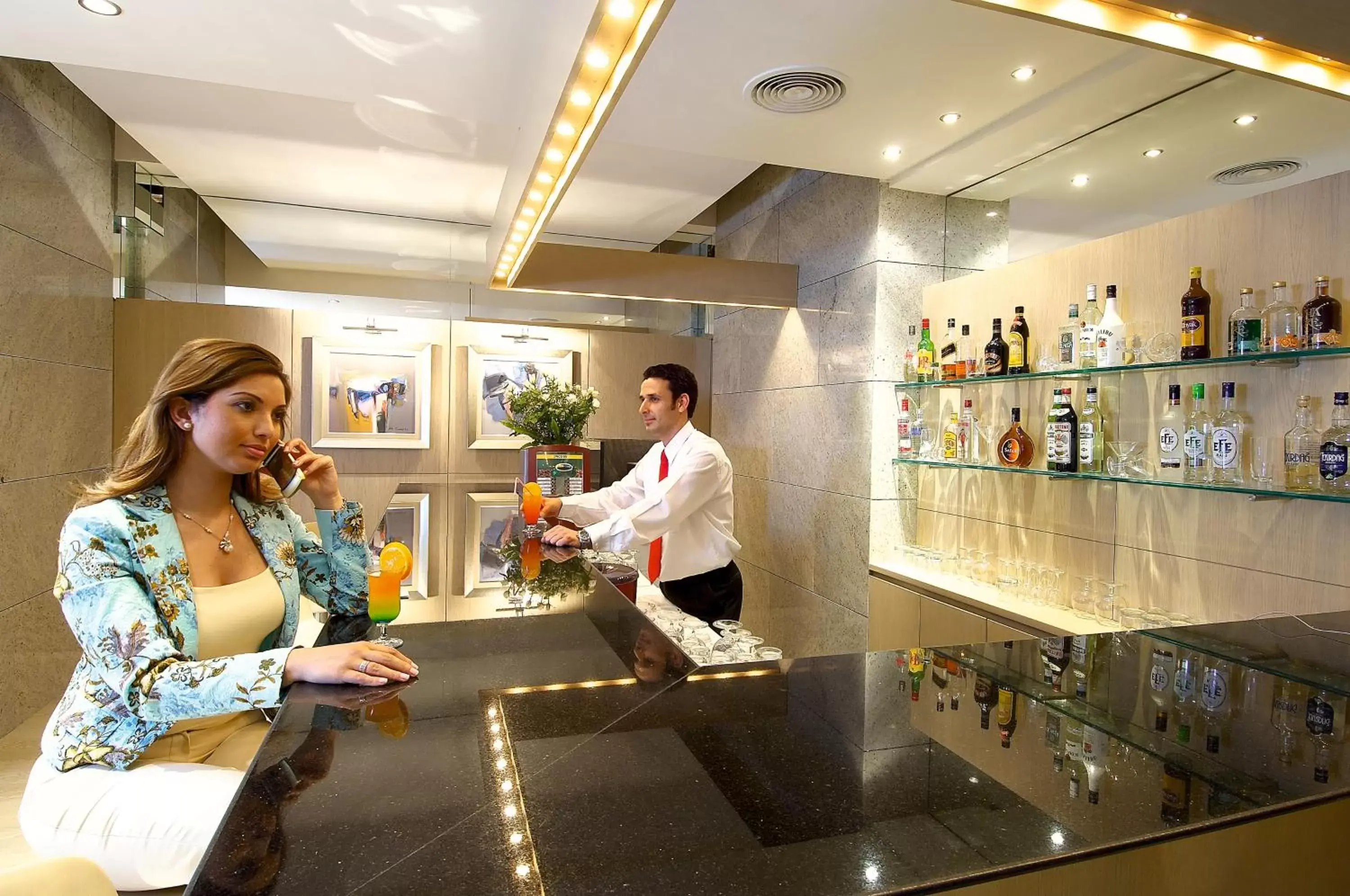 Lobby or reception in Ontur Izmir Otel