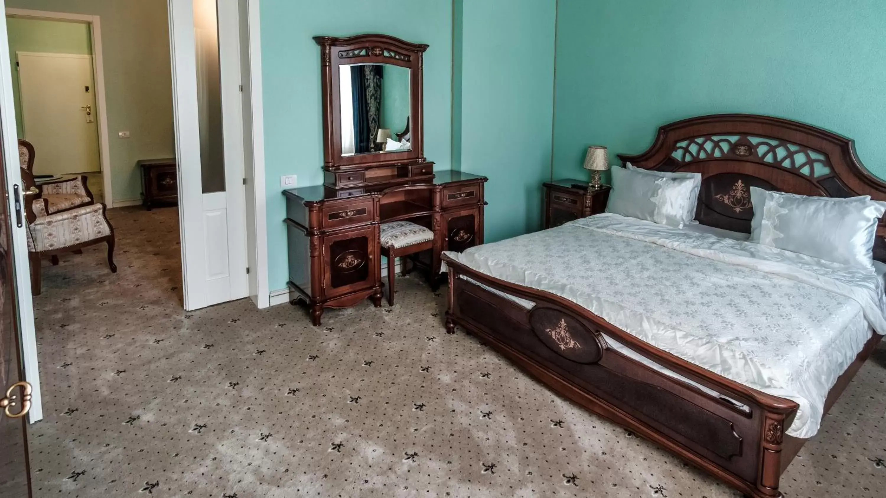 Deluxe King Suite in JMR Royal Deluxe King Suite in JMR Royal