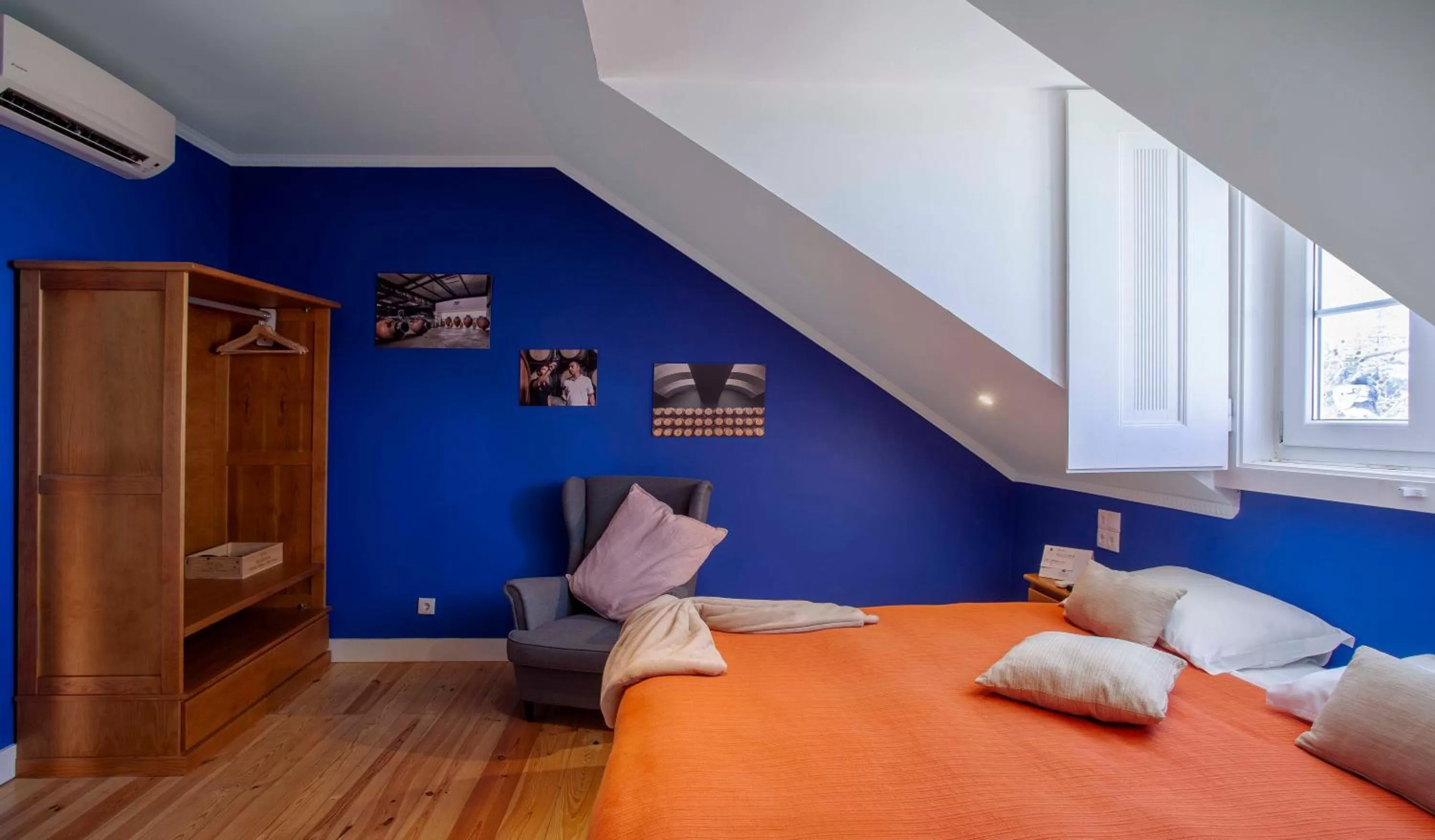 Bedroom, Bed in Casa do Vinho Sintra Guest House