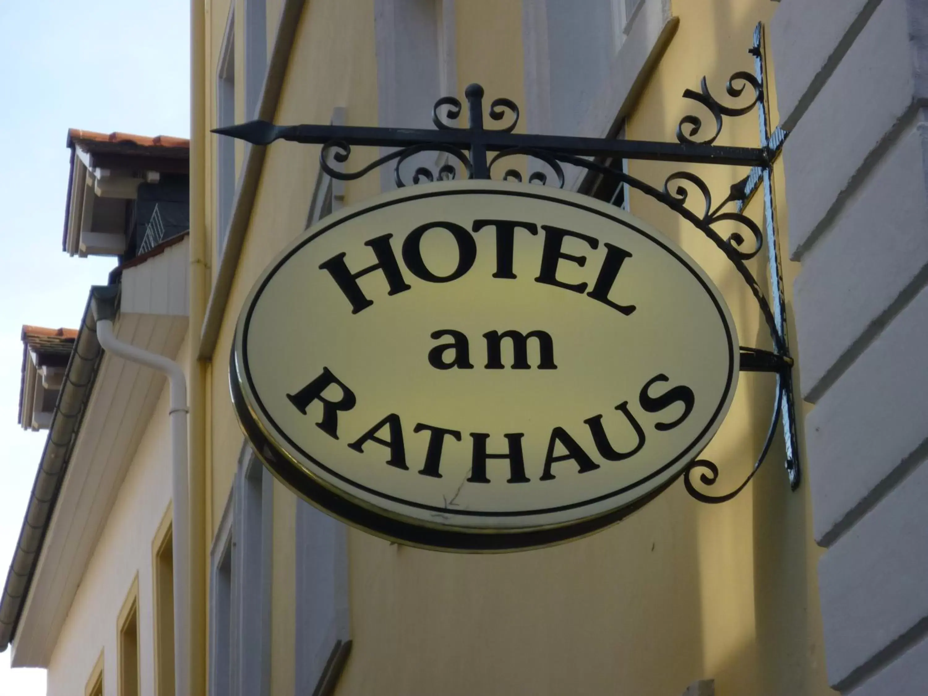 Day, Property Logo/Sign in Hotel am Rathaus