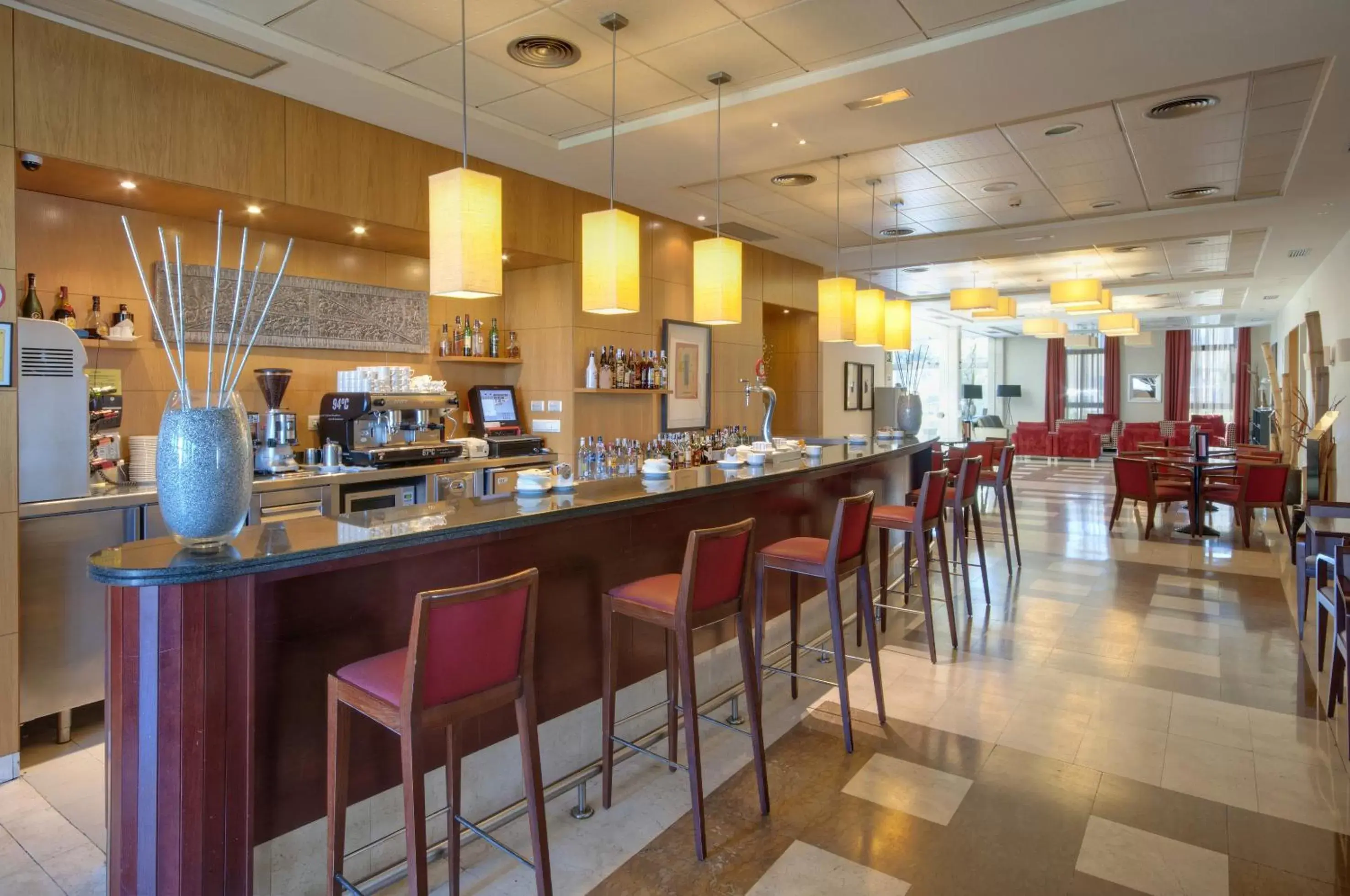 Lounge or bar, Restaurant/Places to Eat in Hotel Salamanca Montalvo