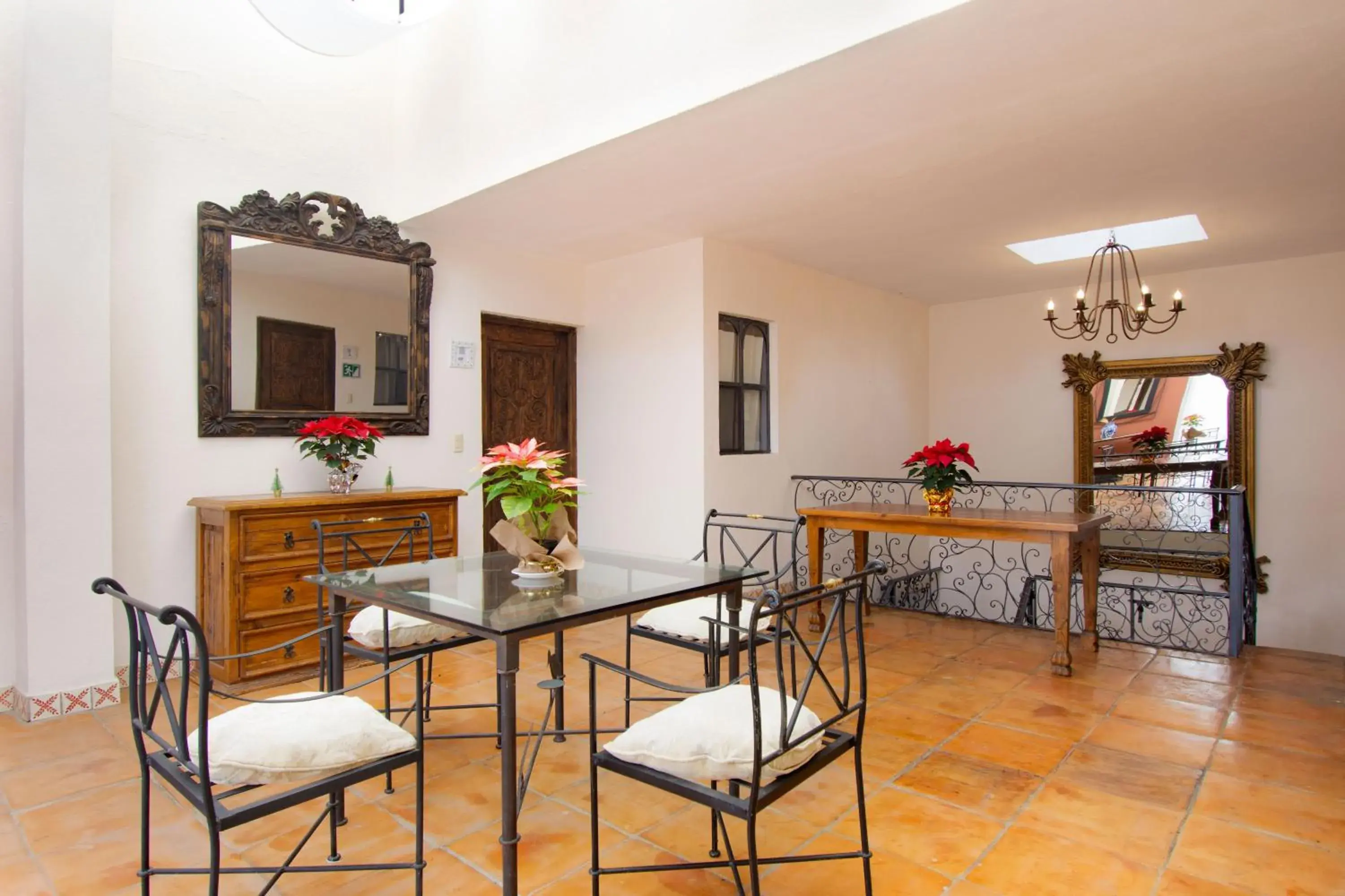 Decorative detail, Dining Area in Hotel Casa Santamar